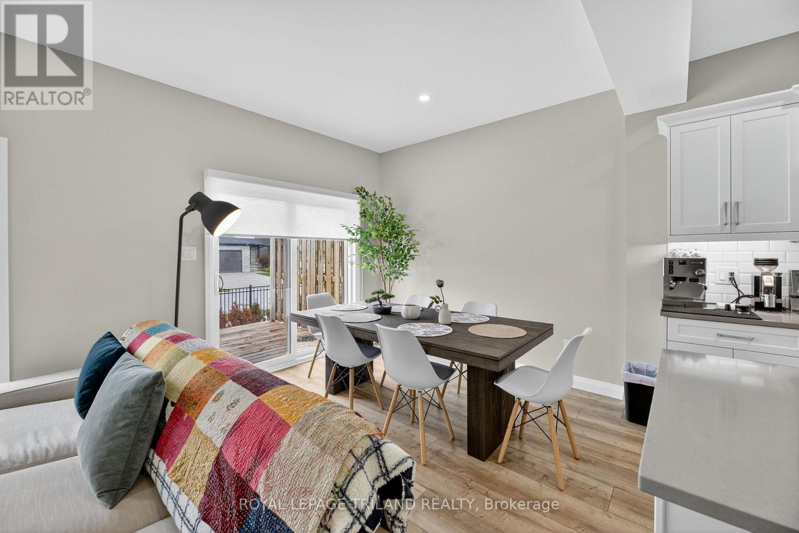 30 - 17 Nicholson Street, Lucan Biddulph, Ontario  N0M 2J0 - Photo 11 - X12712228