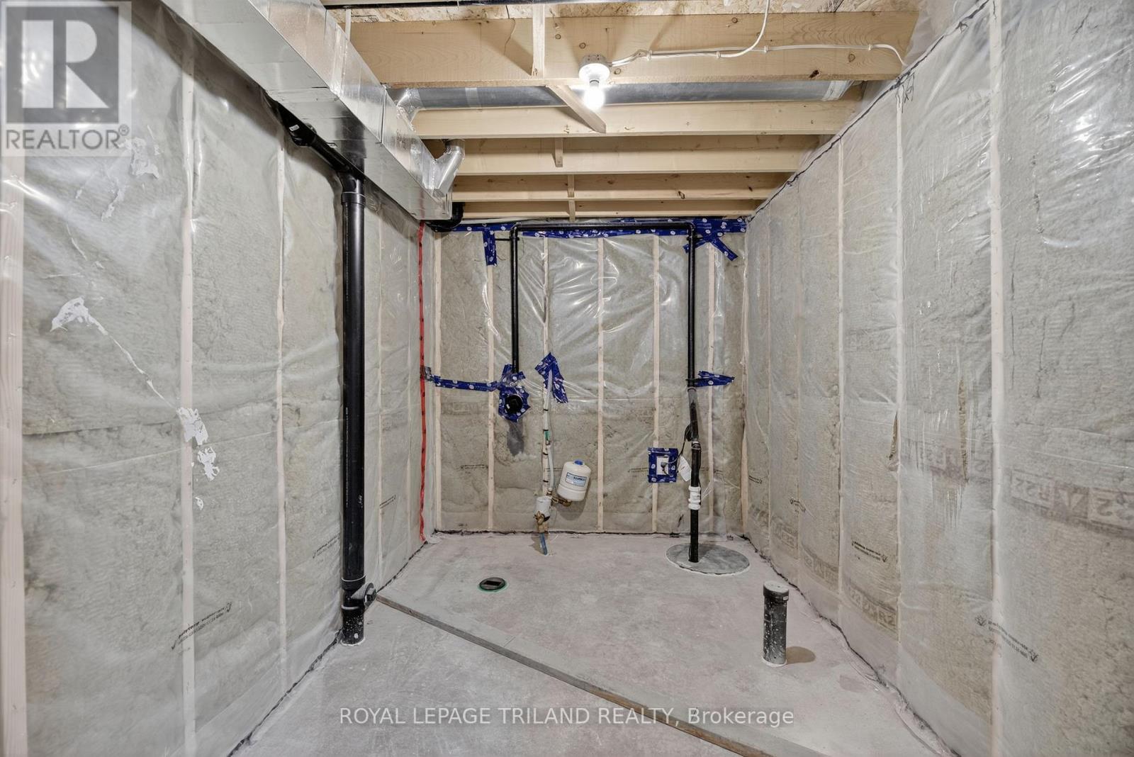 30 - 17 Nicholson Street, Lucan Biddulph, Ontario  N0M 2J0 - Photo 26 - X12712228