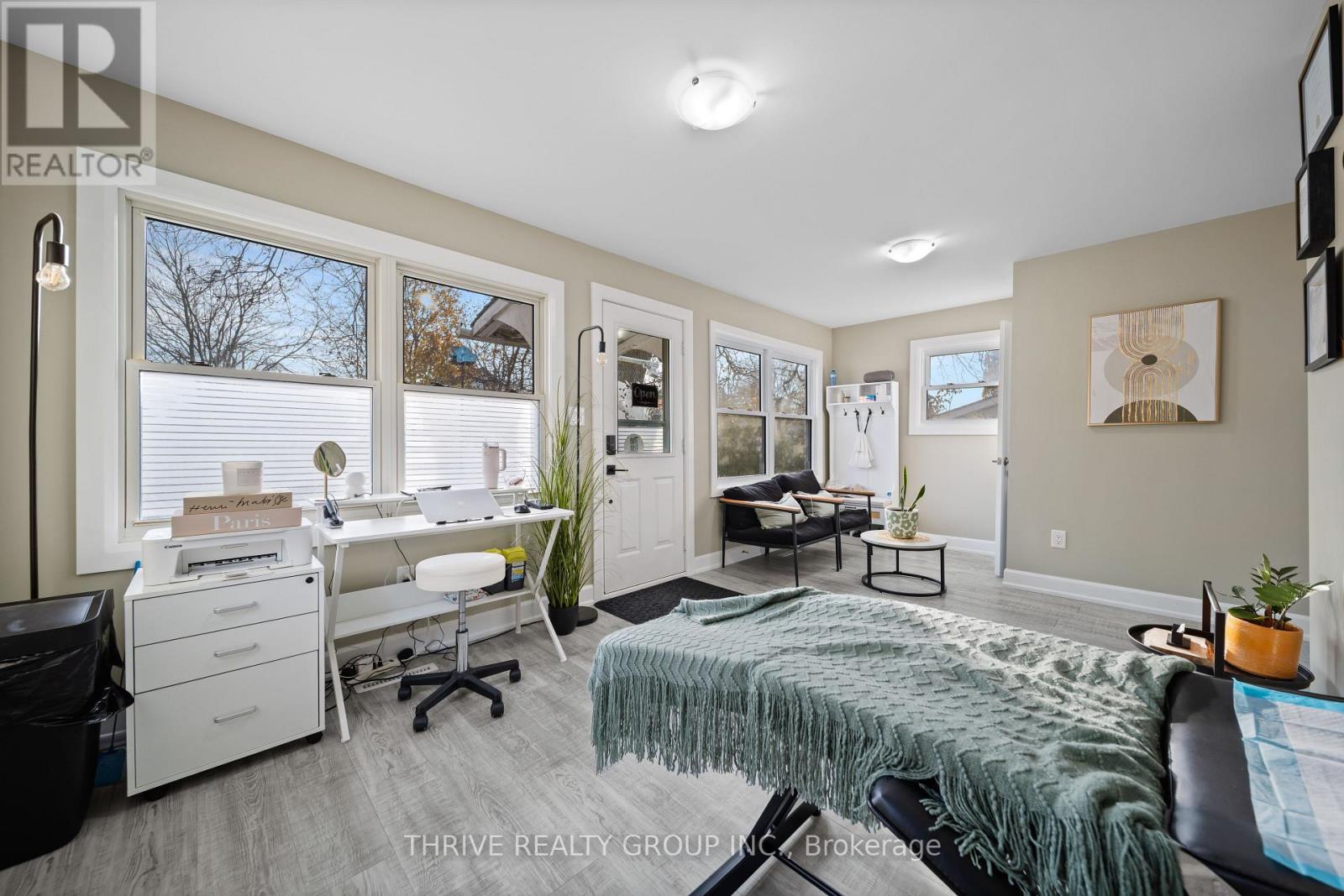 204 Wellington Street, St. Thomas, Ontario  N5R 2S4 - Photo 22 - X12712282