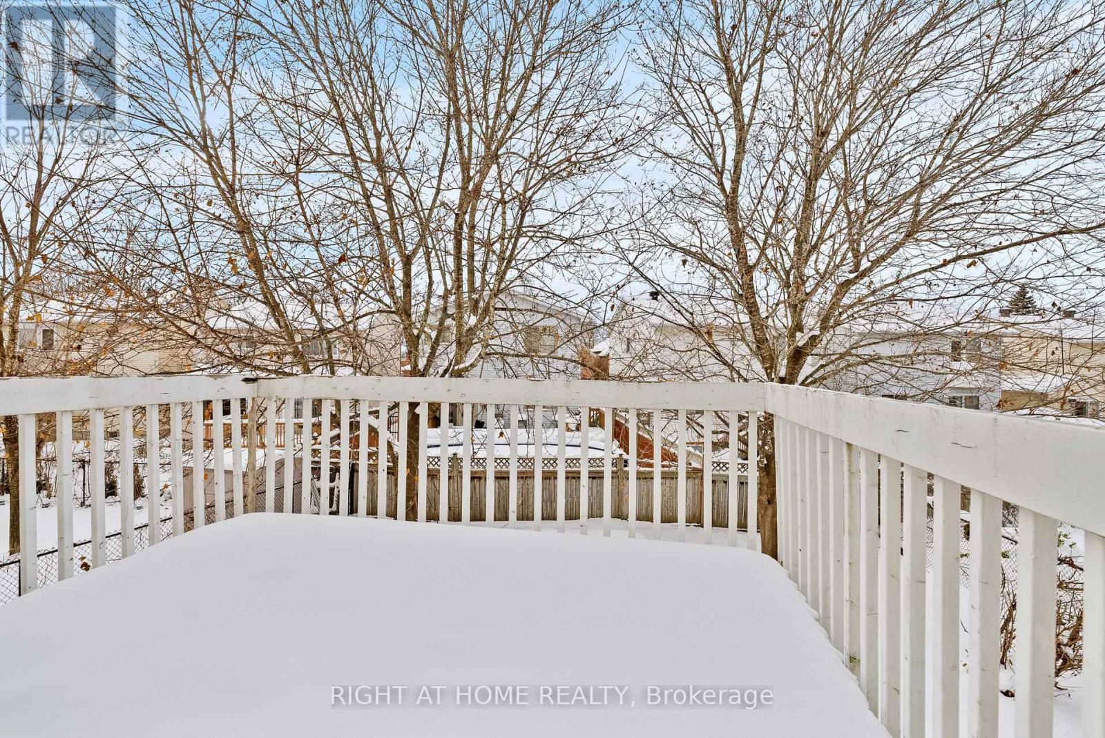 11 Kluane Ridge, Ottawa, Ontario  K2M 1Z7 - Photo 13 - X12712260