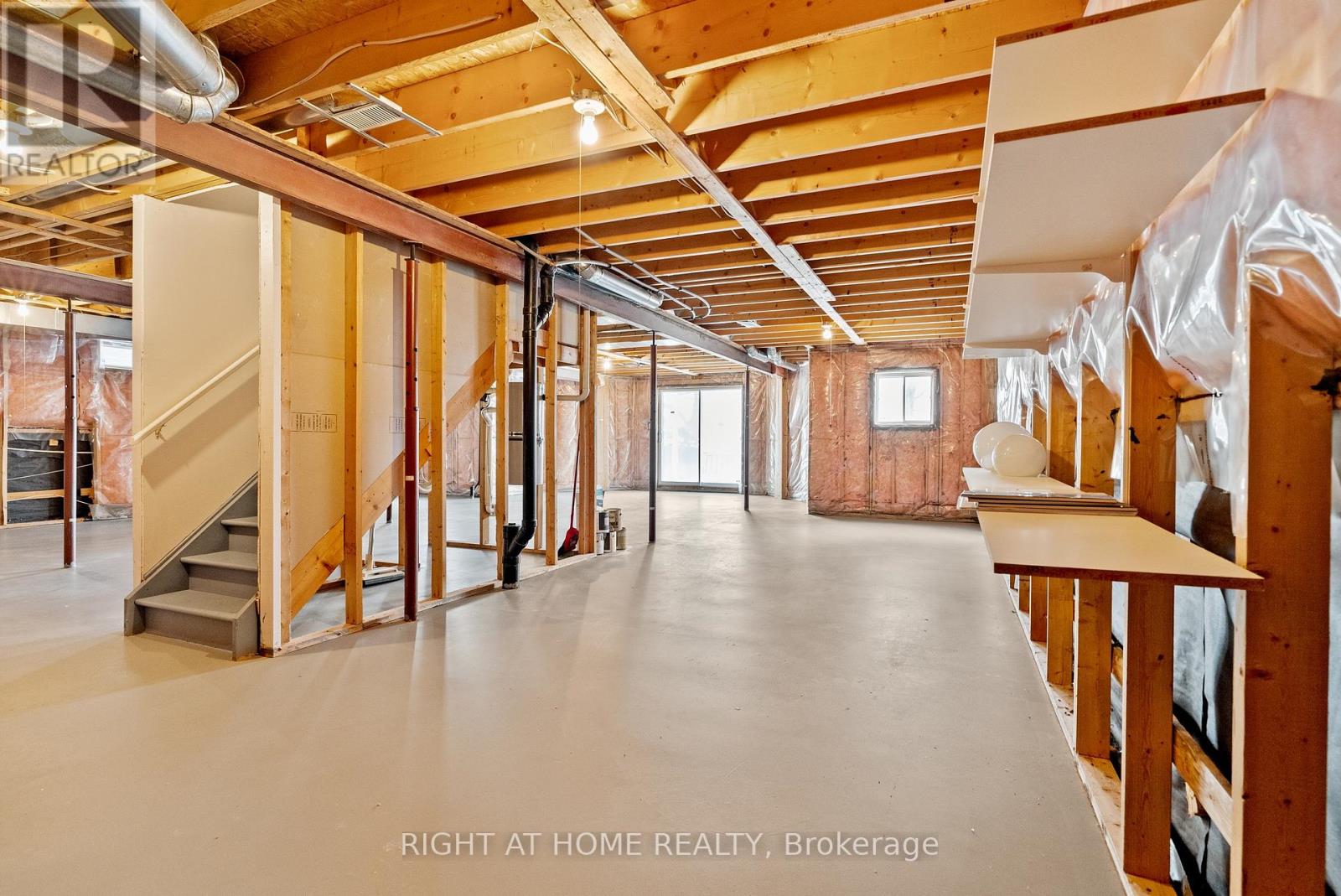 11 Kluane Ridge, Ottawa, Ontario  K2M 1Z7 - Photo 36 - X12712260