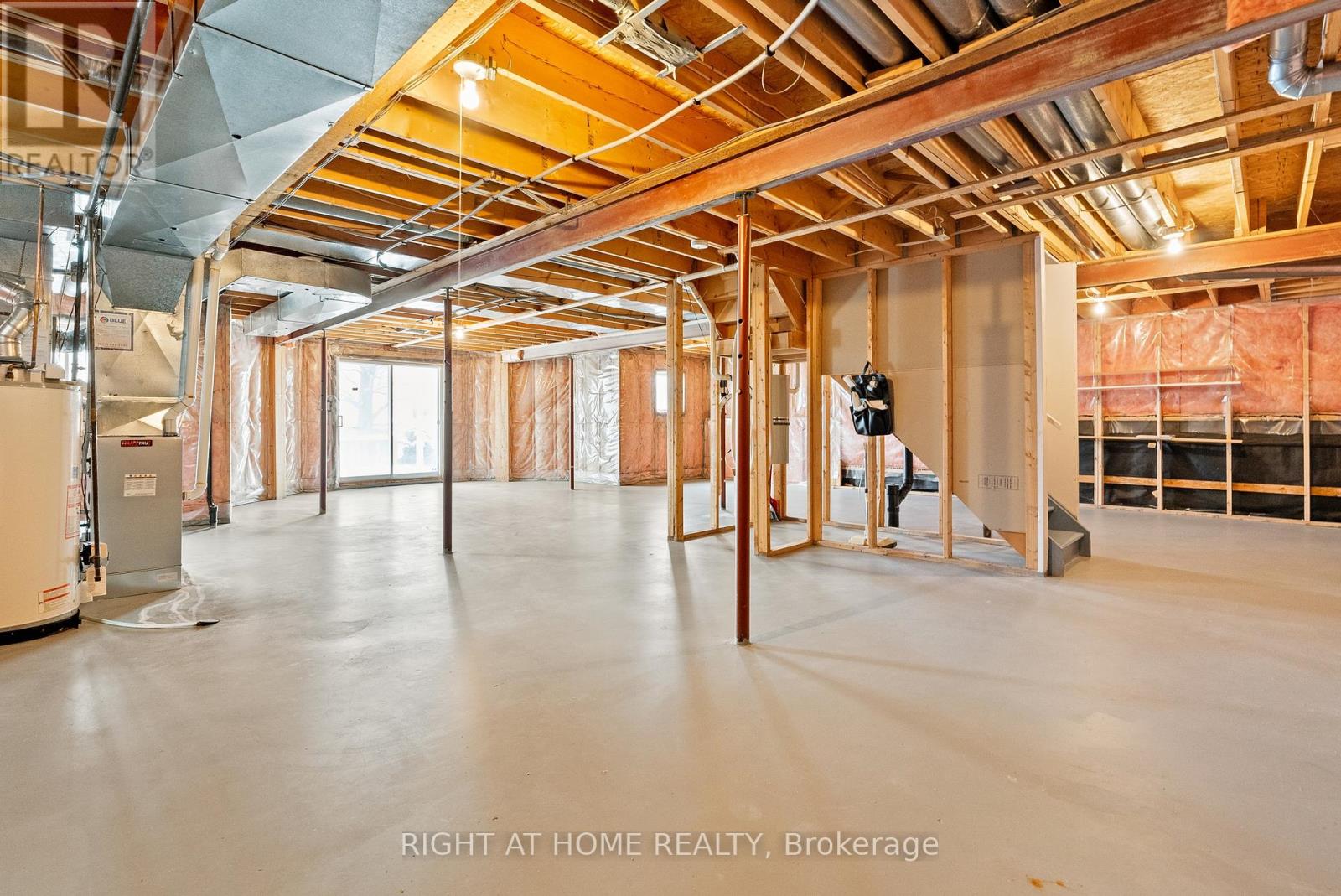 11 Kluane Ridge, Ottawa, Ontario  K2M 1Z7 - Photo 38 - X12712260