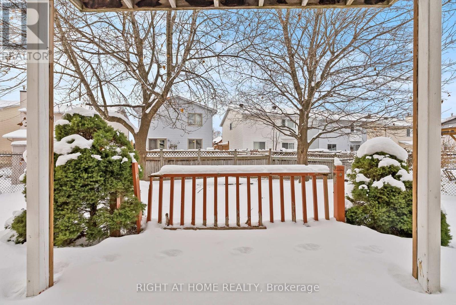 11 Kluane Ridge, Ottawa, Ontario  K2M 1Z7 - Photo 39 - X12712260