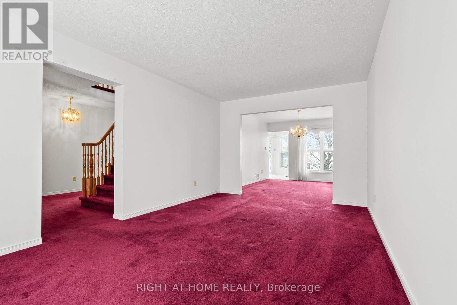 11 Kluane Ridge, Ottawa, Ontario  K2M 1Z7 - Photo 6 - X12712260