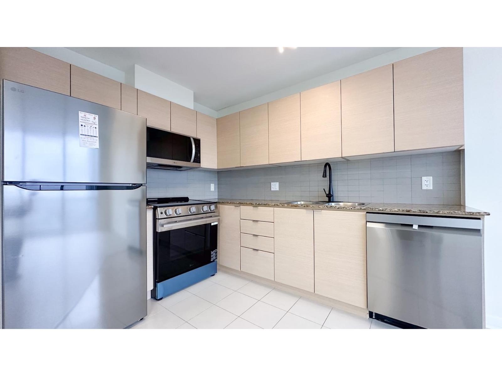 2910 13618 100 Avenue, Surrey, British Columbia  V3T 0A8 - Photo 10 - R3081216