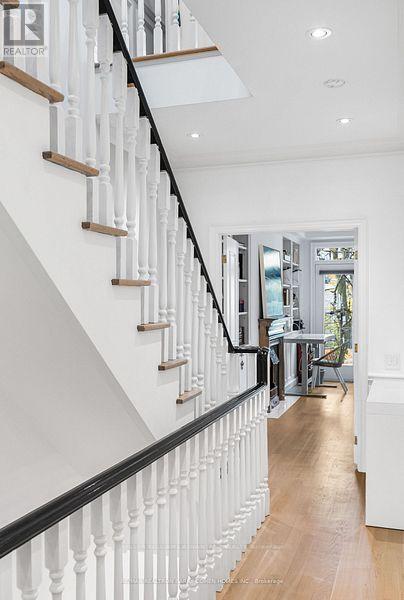 121 Davenport Road, Toronto, Ontario  M5R 1H8 - Photo 10 - C12712244