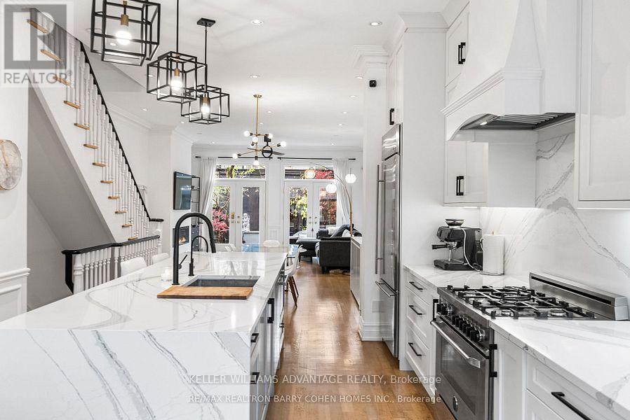 121 Davenport Road, Toronto, Ontario  M5R 1H8 - Photo 3 - C12712244