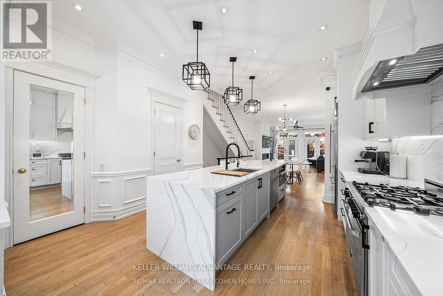 121 Davenport Road, Toronto, Ontario  M5R 1H8 - Photo 5 - C12712244