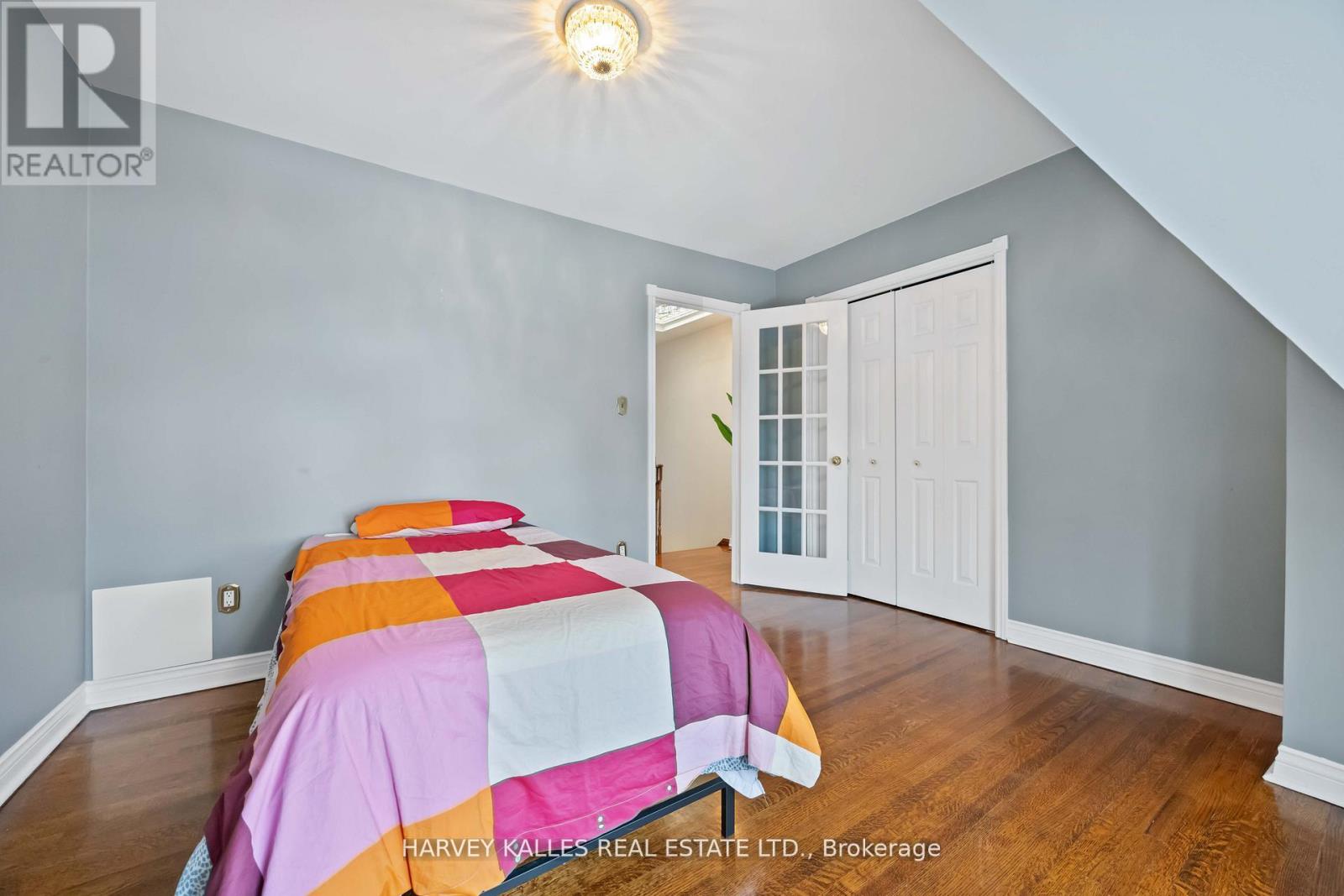 576 Ontario Street, Toronto, Ontario  M4X 1M7 - Photo 21 - C12712272