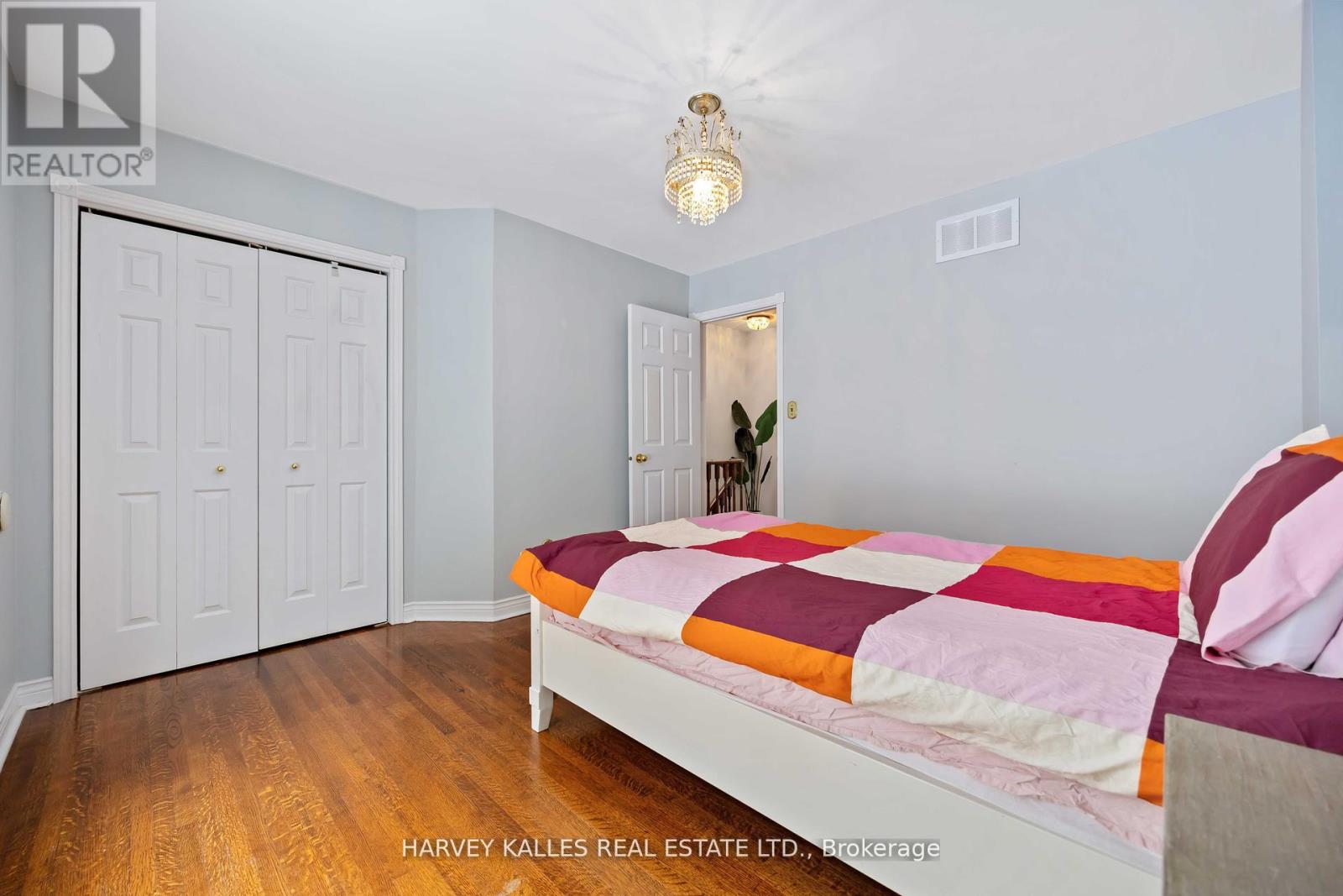 576 Ontario Street, Toronto, Ontario  M4X 1M7 - Photo 24 - C12712272