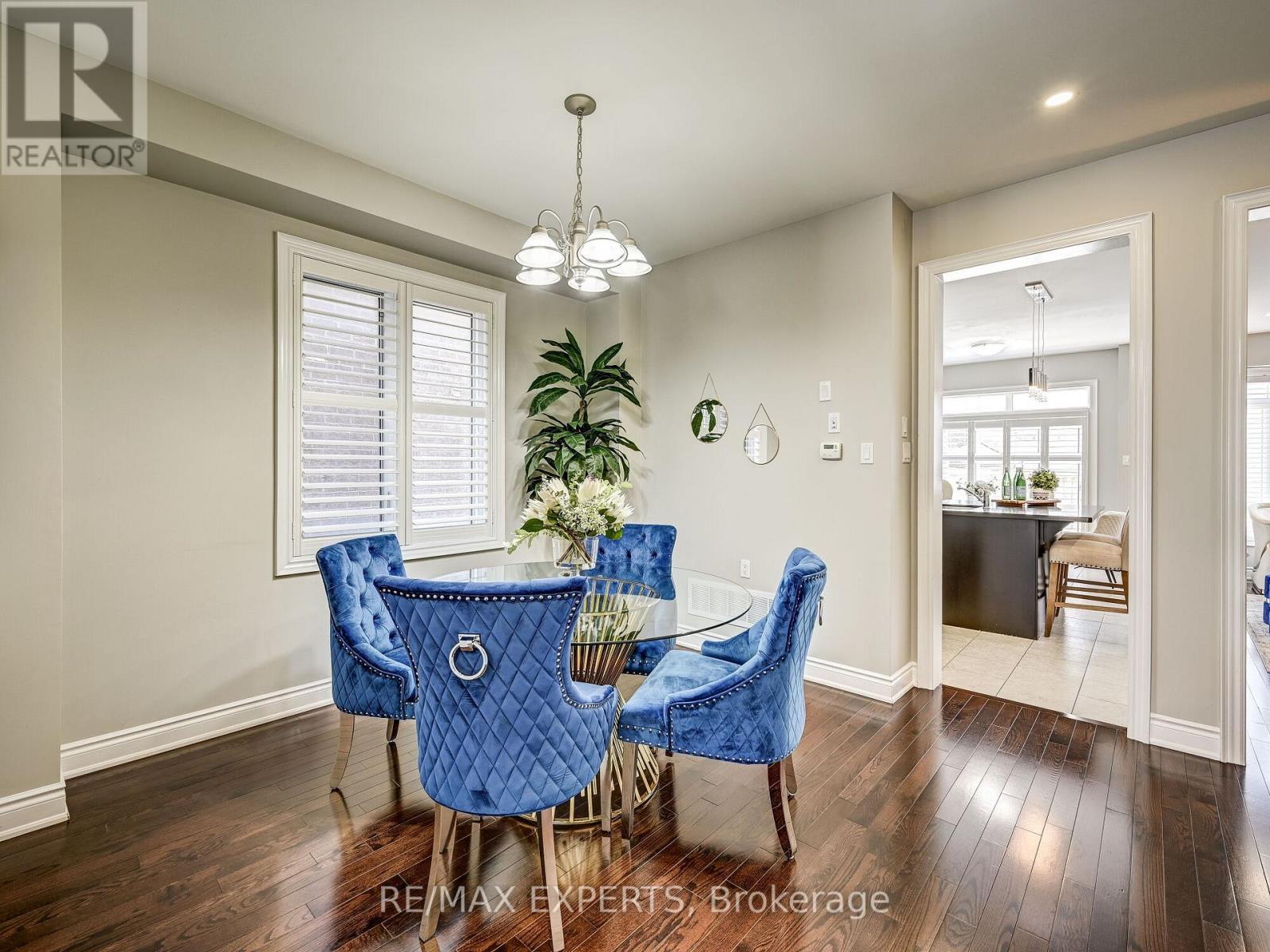 25 Killington Avenue, Vaughan, Ontario  L4H 3Y5 - Photo 4 - N12712224