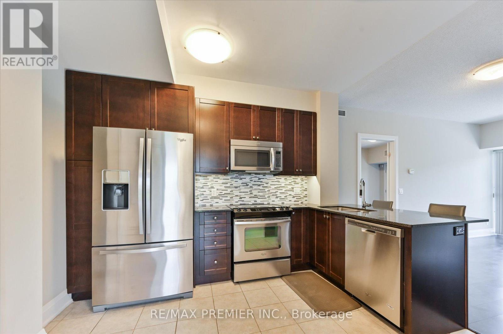 517 - 8302 Islington Avenue, Vaughan, Ontario  L4L 0E6 - Photo 12 - N12712268