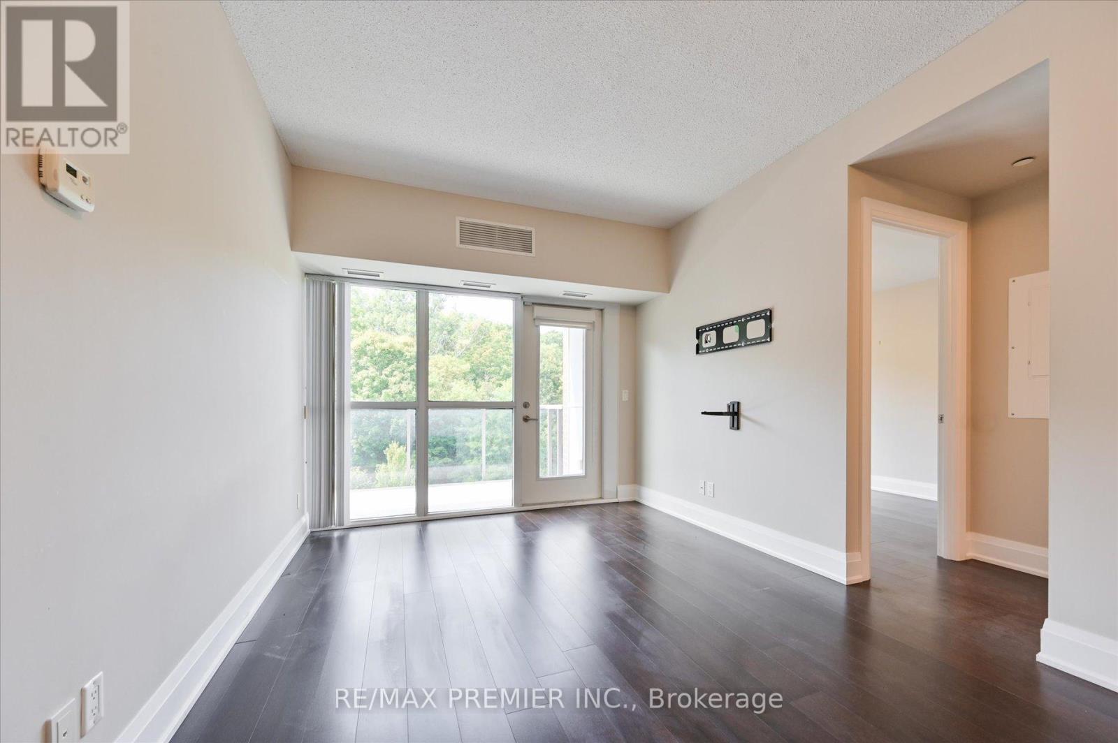 517 - 8302 Islington Avenue, Vaughan, Ontario  L4L 0E6 - Photo 9 - N12712268