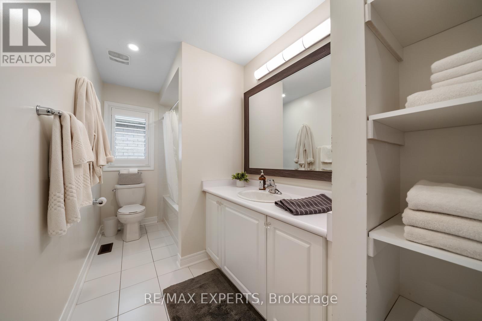 174 Sharpe Crescent, New Tecumseth (Tottenham), Ontario  L0G 1W0 - Photo 26 - N12712276