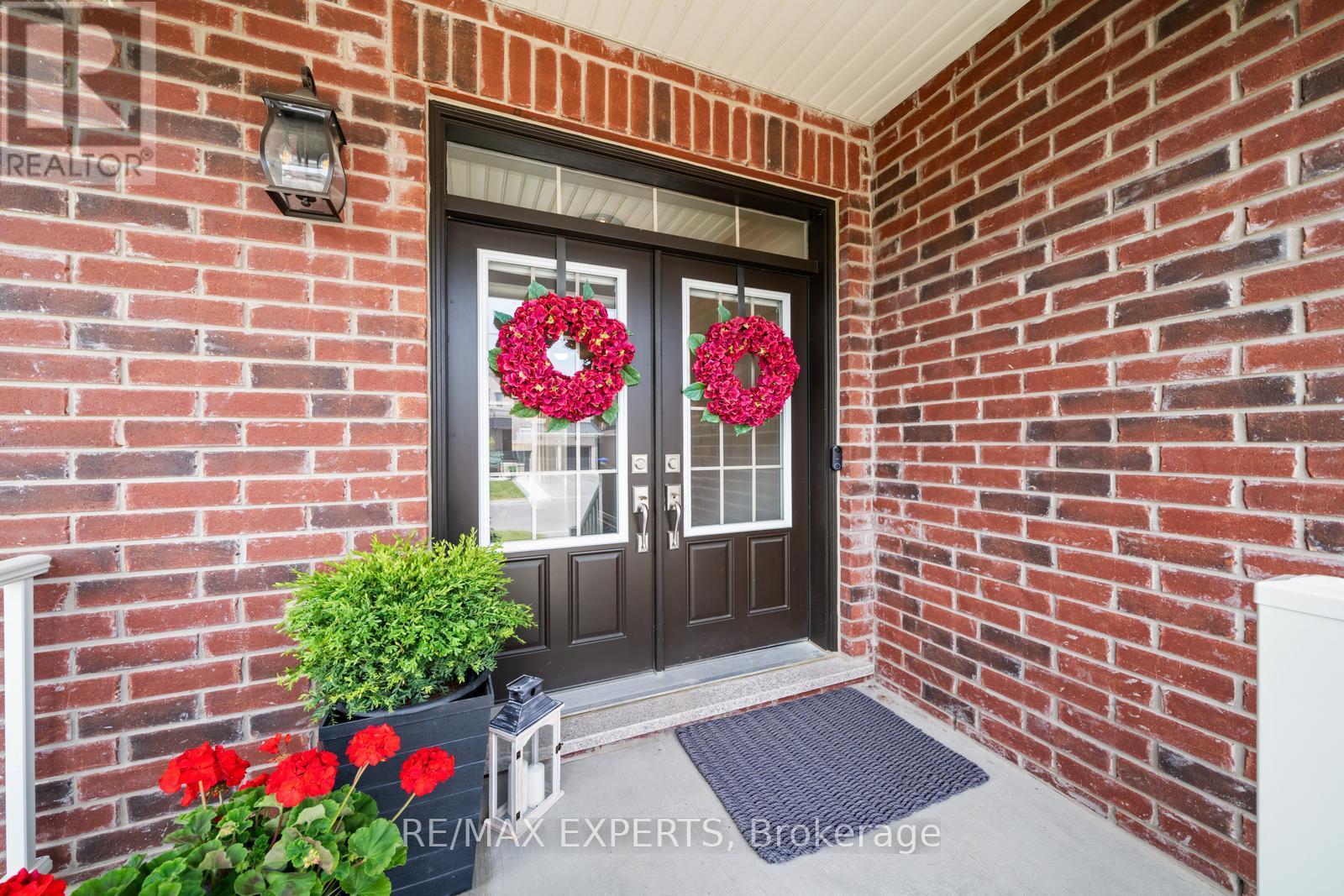 174 Sharpe Crescent, New Tecumseth (Tottenham), Ontario  L0G 1W0 - Photo 3 - N12712276