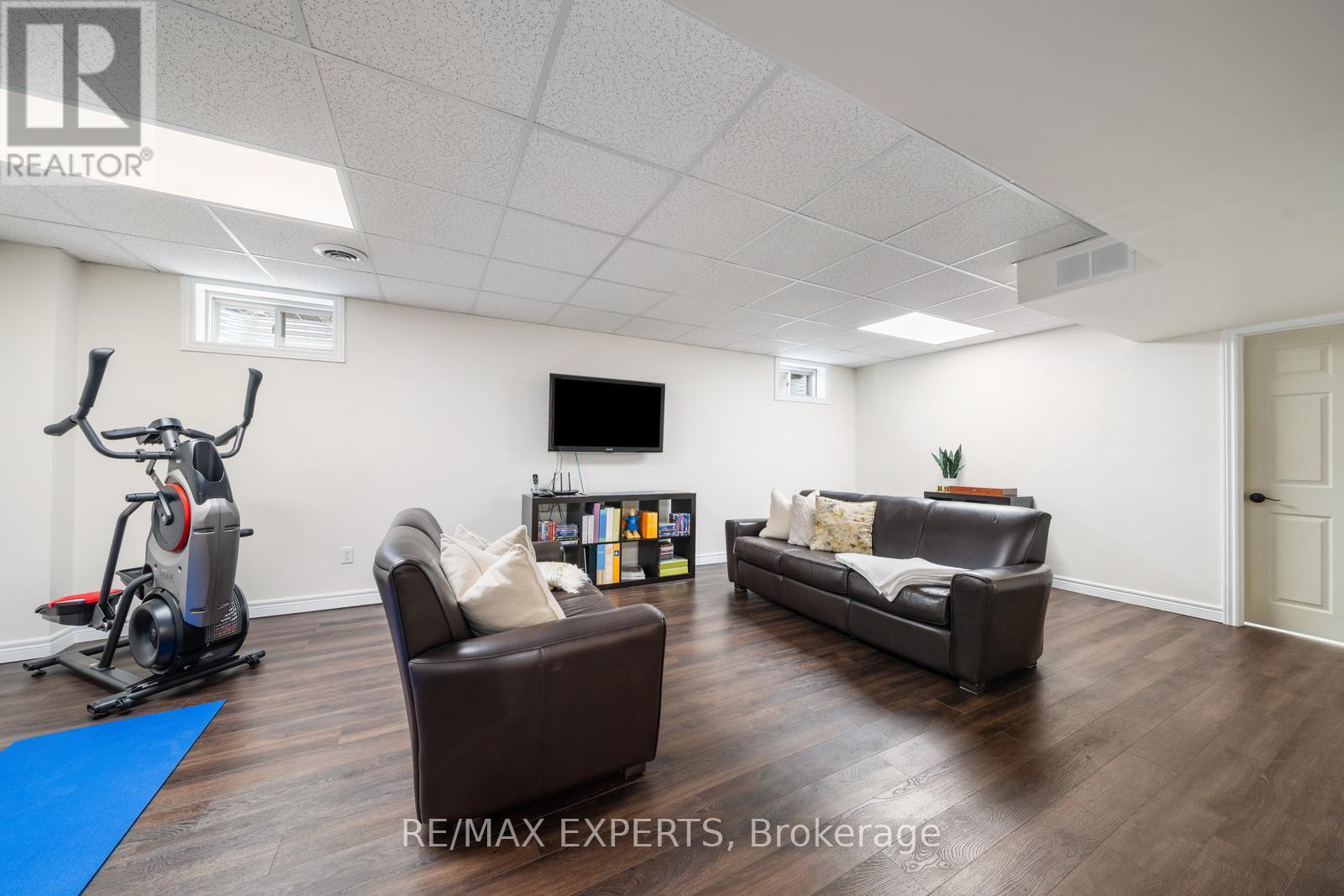 174 Sharpe Crescent, New Tecumseth (Tottenham), Ontario  L0G 1W0 - Photo 31 - N12712276