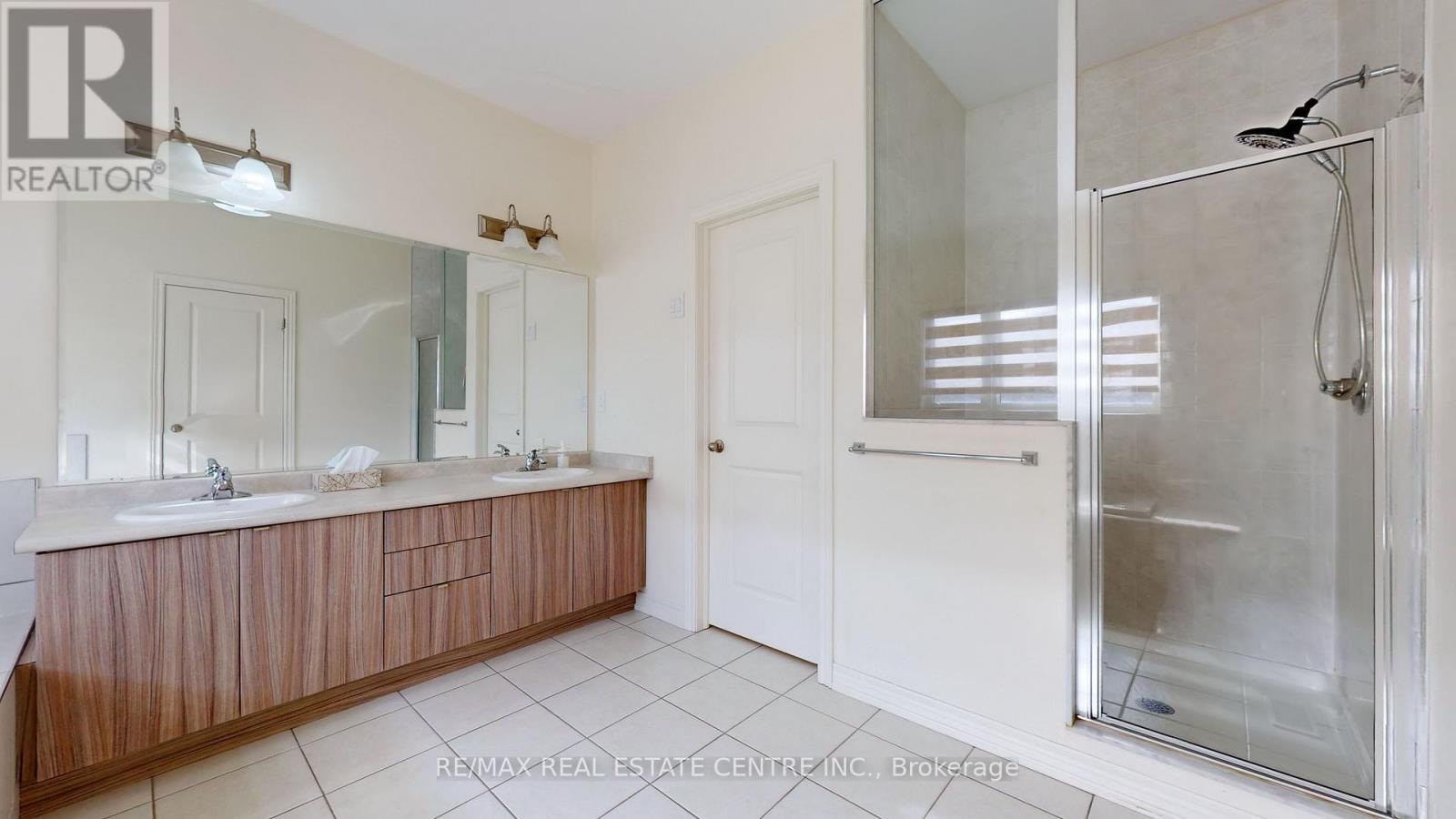 25 Fann Drive, Brampton, Ontario  L7A 4L4 - Photo 34 - W12712226