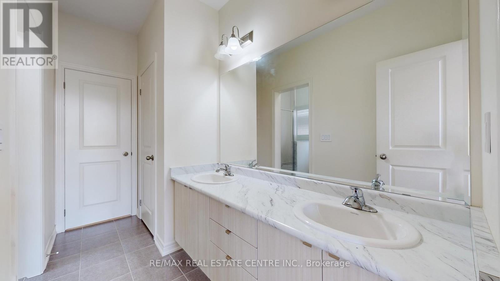 25 Fann Drive, Brampton, Ontario  L7A 4L4 - Photo 39 - W12712226