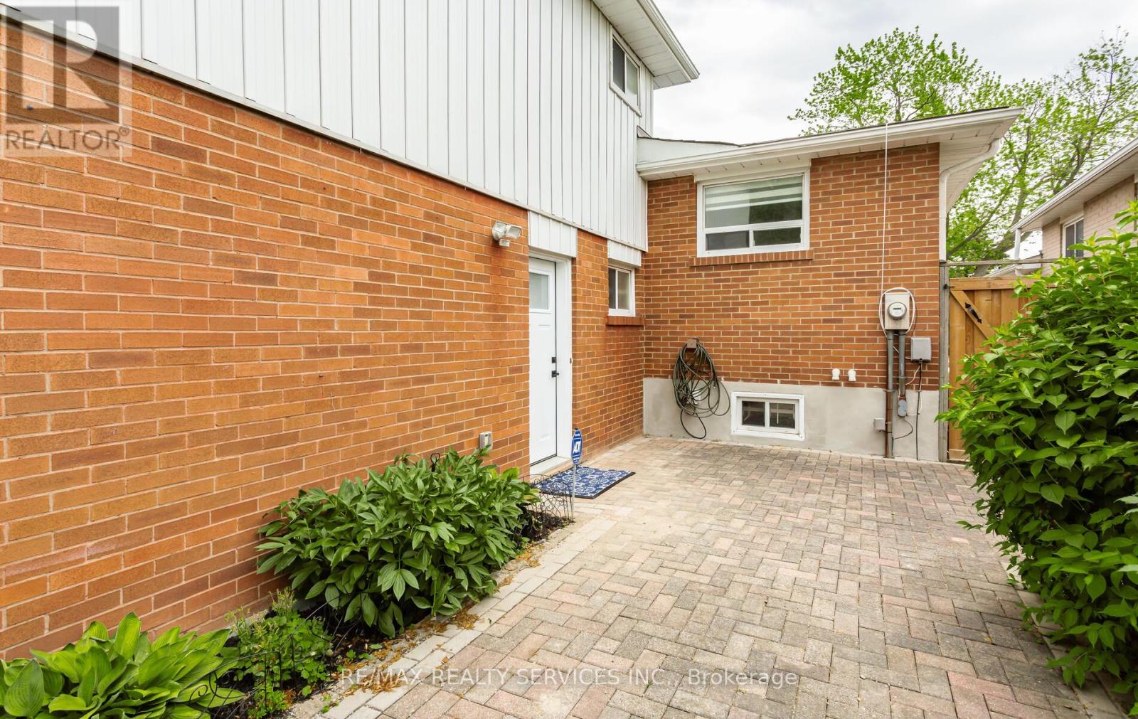 17 Croydon Court, Brampton, Ontario  L6T 1Y3 - Photo 37 - W12712270