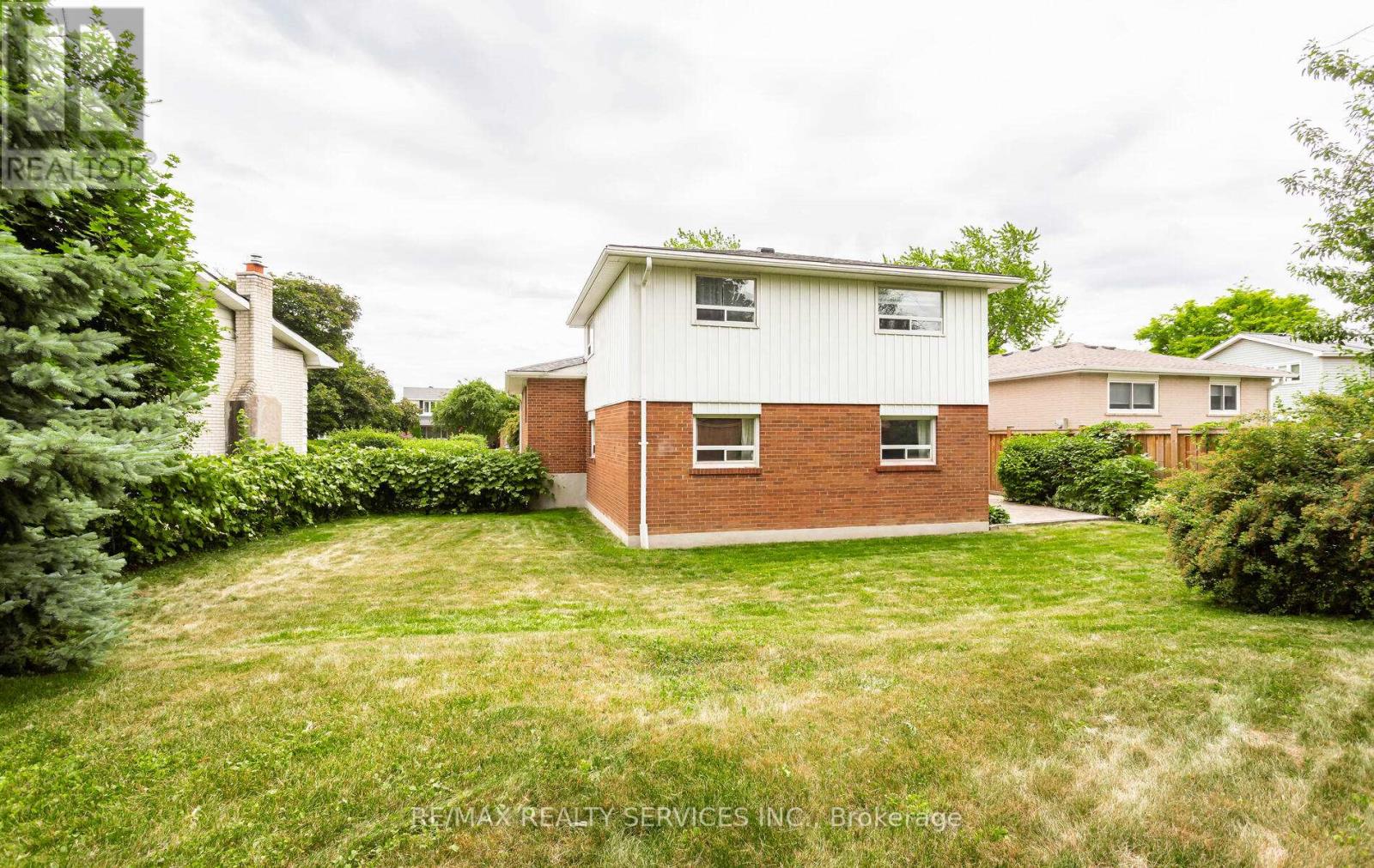 17 Croydon Court, Brampton, Ontario  L6T 1Y3 - Photo 39 - W12712270