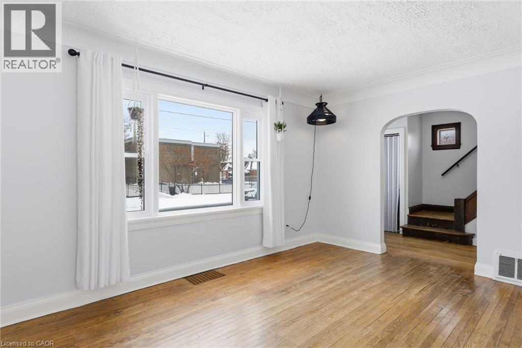 25 Aberdeen Avenue, Brantford, Ontario  N3S 1R6 - Photo 6 - 40795933