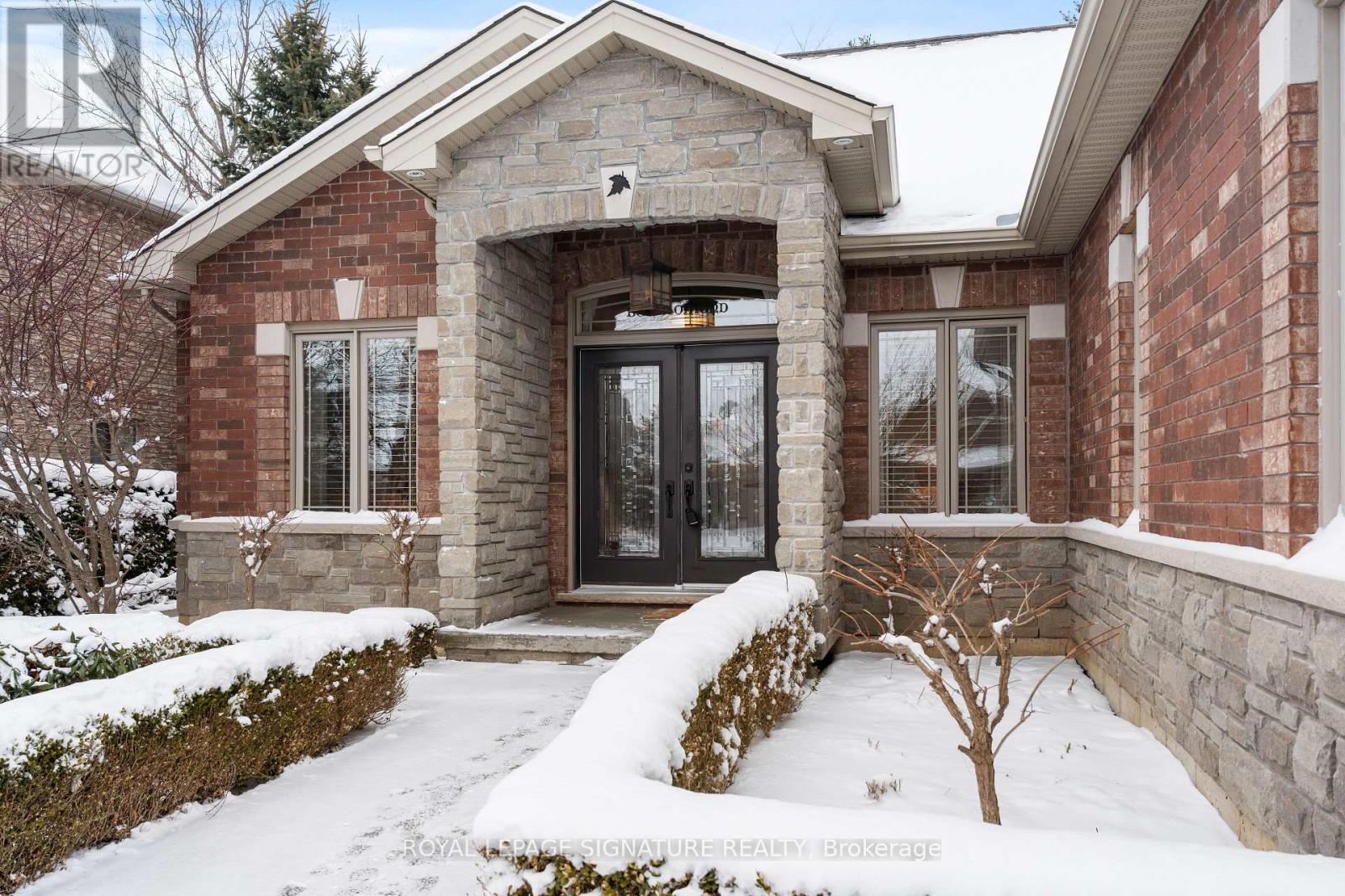 64 Newport Lane, Norfolk, Ontario  N0A 1N7 - Photo 2 - X12711534