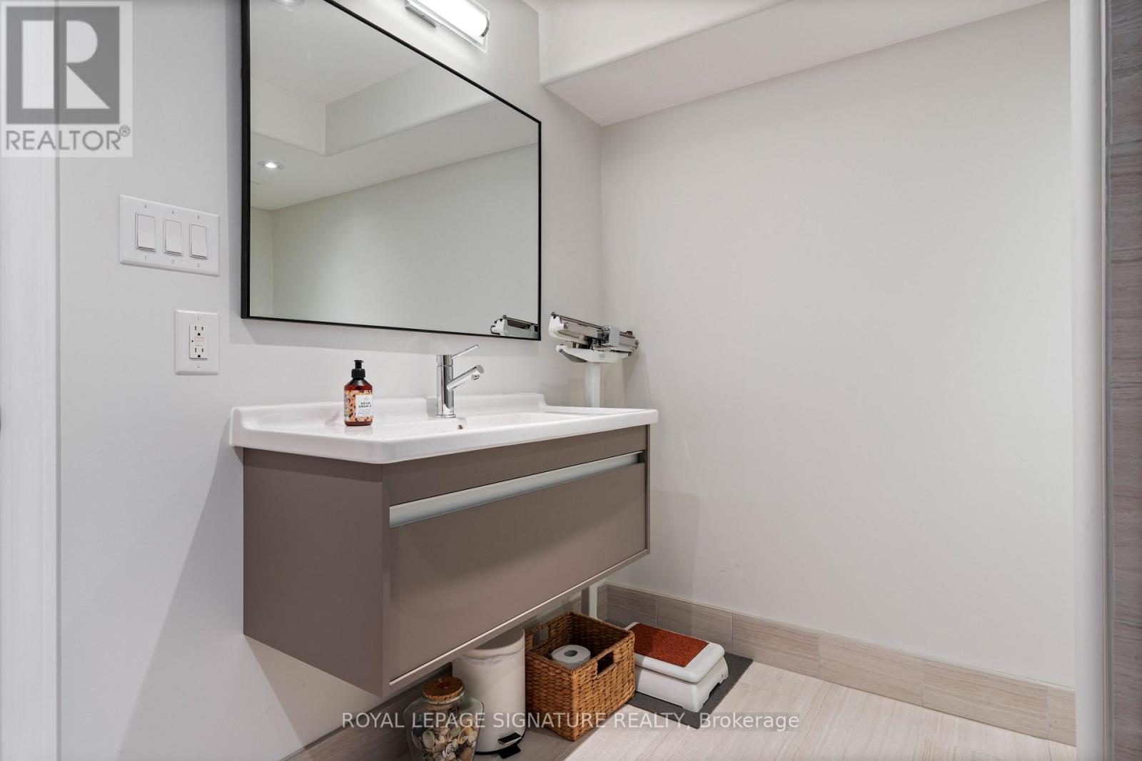 64 Newport Lane, Norfolk, Ontario  N0A 1N7 - Photo 35 - X12711534