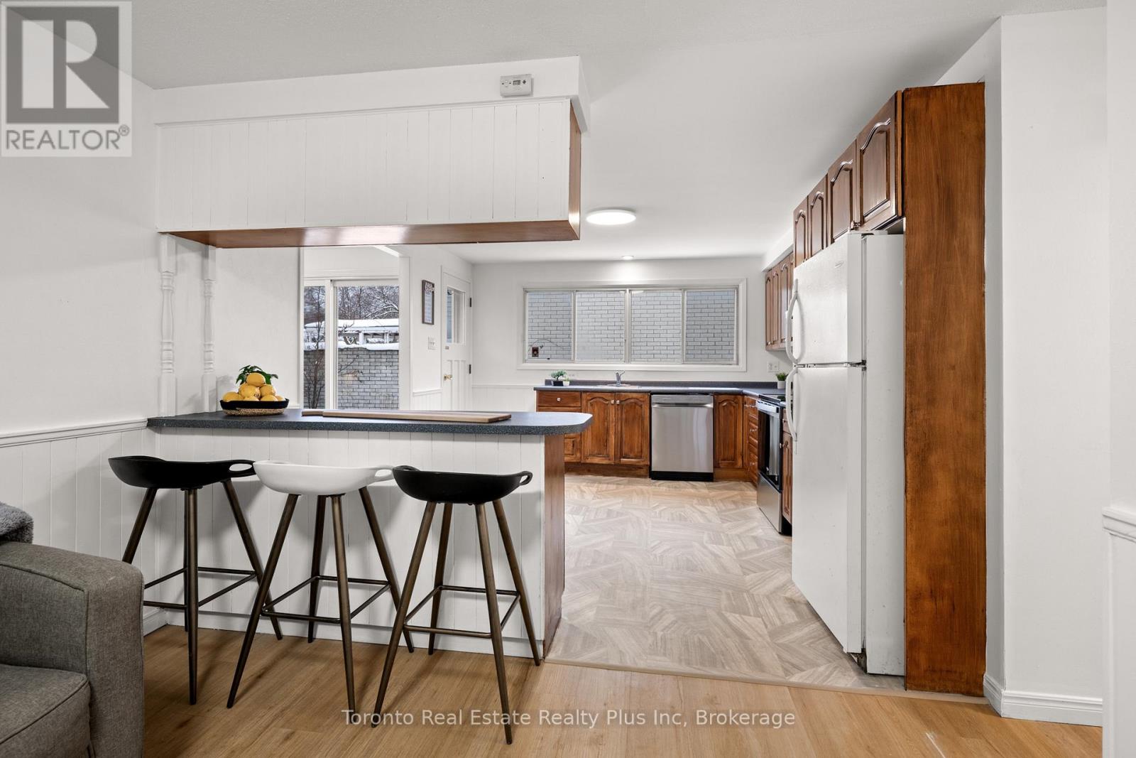 134 Pepperwood Crescent, Kitchener, Ontario  N2A 2R3 - Photo 10 - X12712290