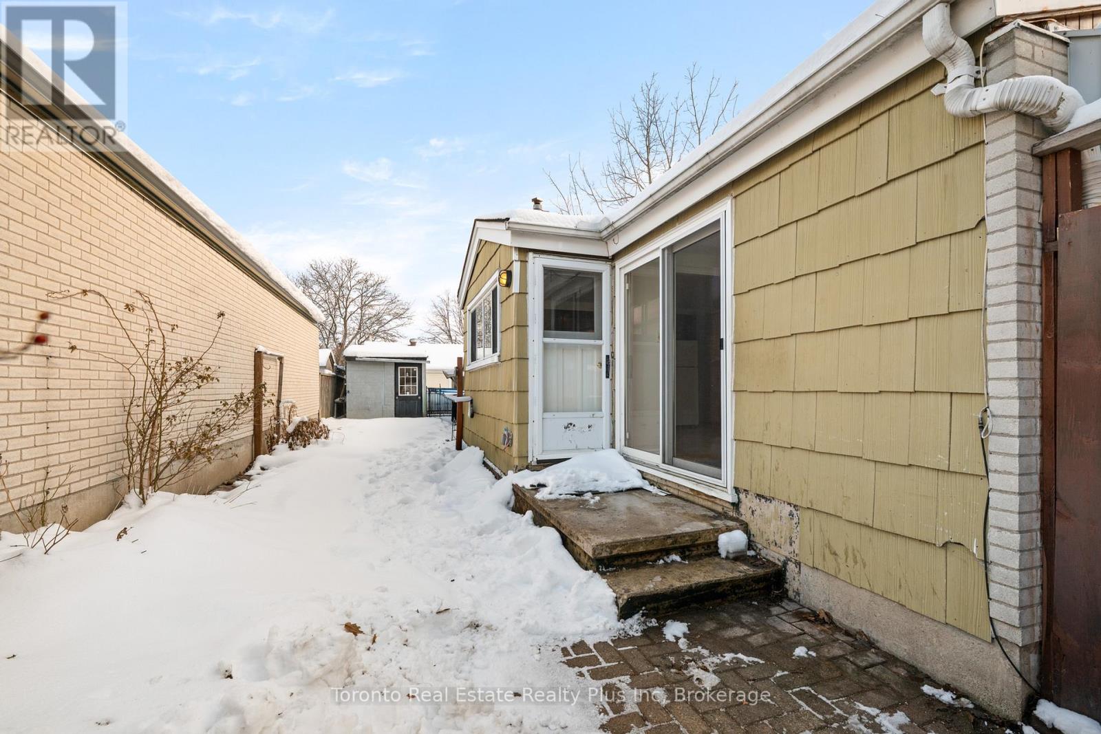 134 Pepperwood Crescent, Kitchener, Ontario  N2A 2R3 - Photo 28 - X12712290