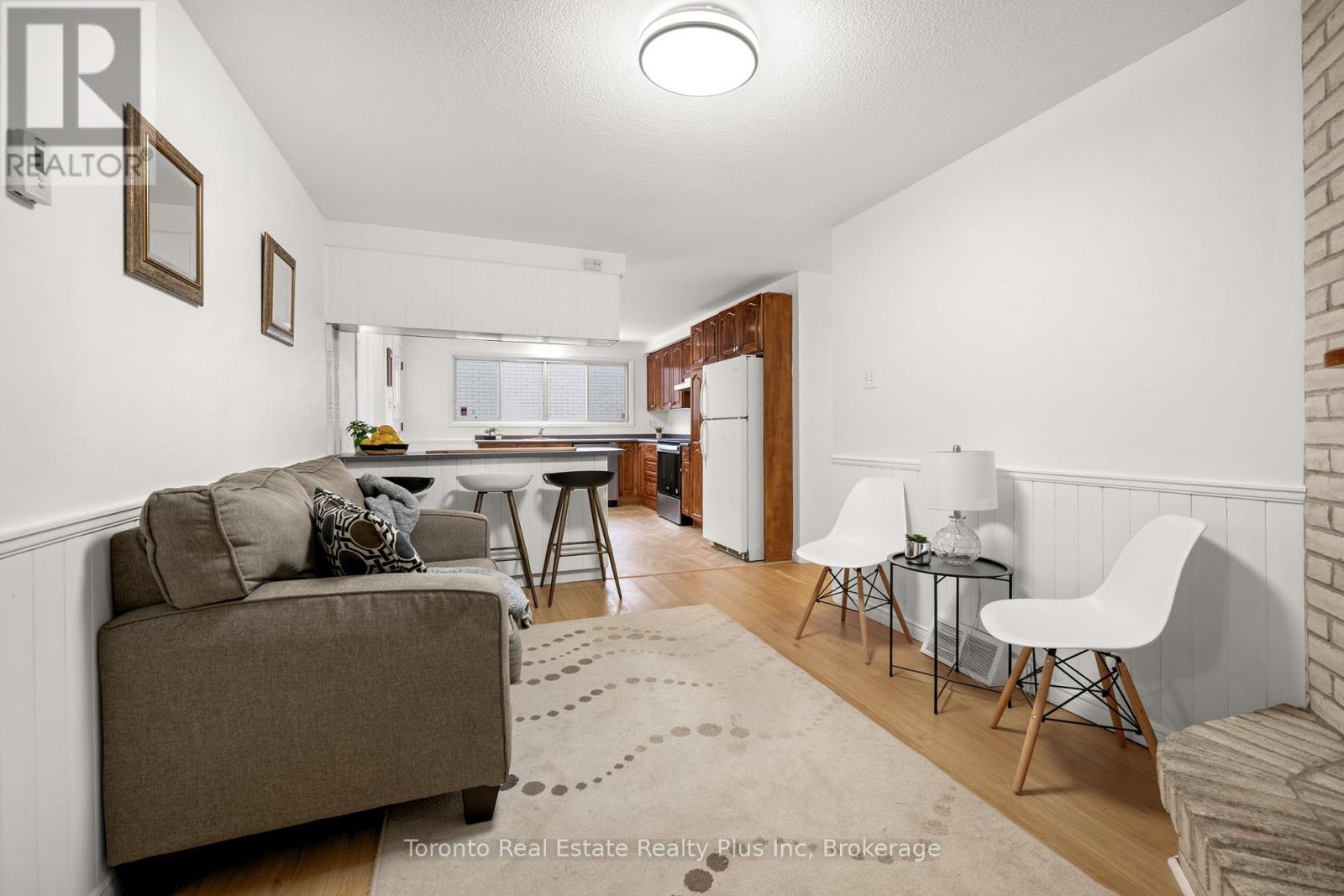 134 Pepperwood Crescent, Kitchener, Ontario  N2A 2R3 - Photo 9 - X12712290