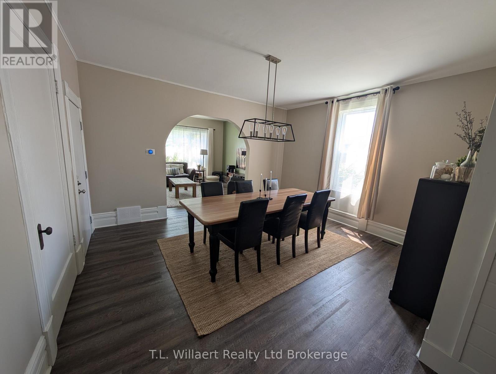 14 Rutherford Avenue, Aylmer, Ontario  N5H 2N6 - Photo 2 - X12307620