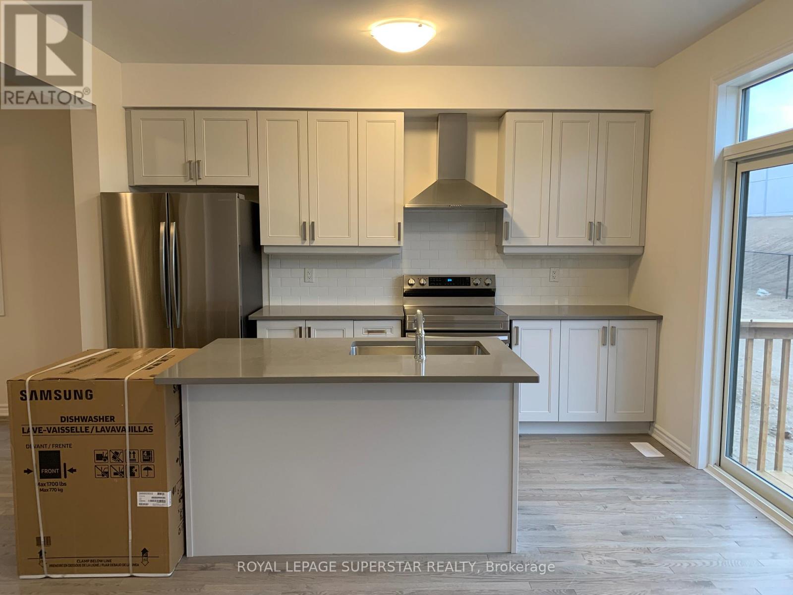 49 Eberhardt Drive, Wasaga Beach, Ontario  L9Z 0K5 - Photo 30 - S12661518