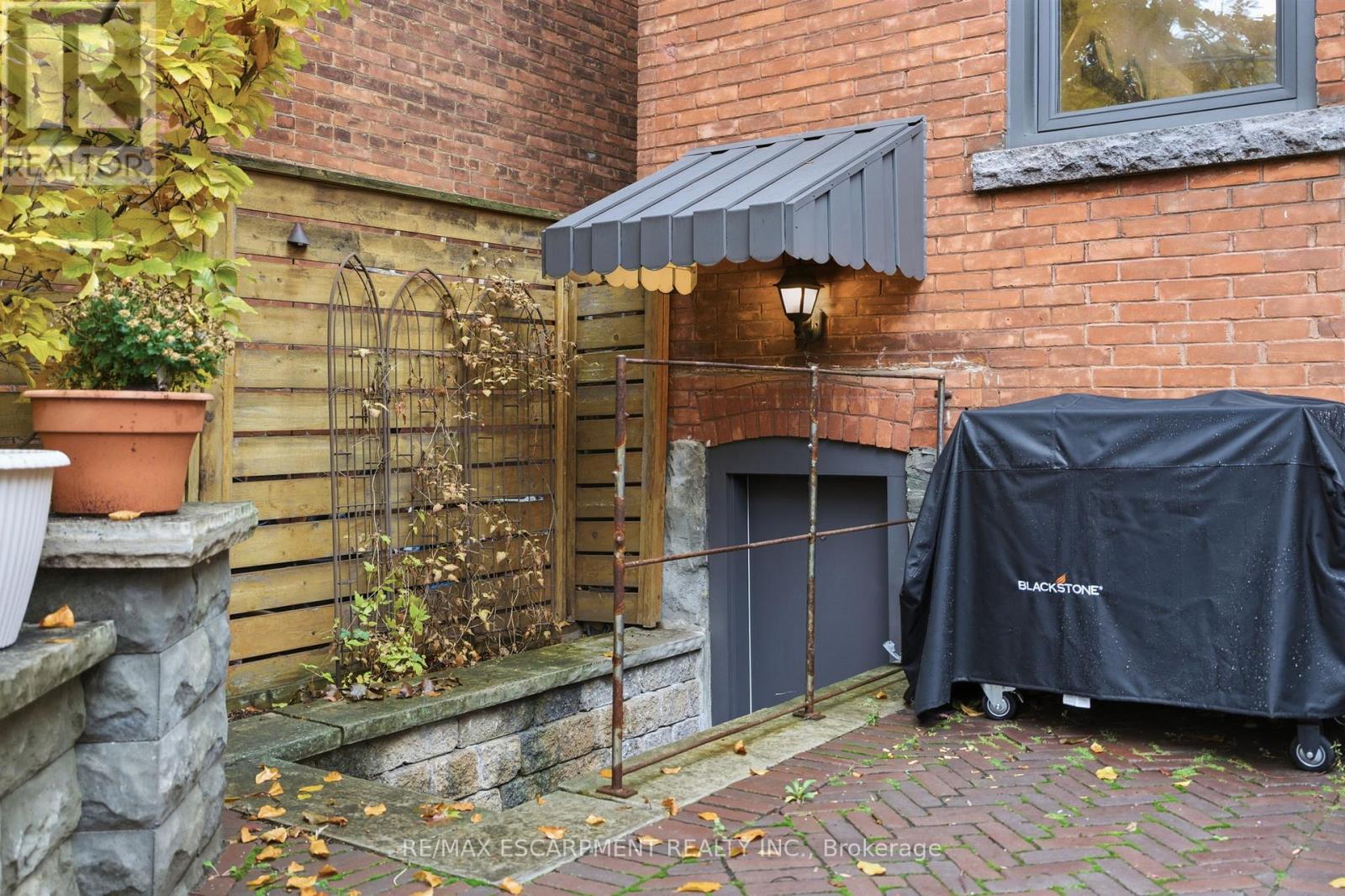 141 Markland Street, Hamilton, Ontario  L8P 2K3 - Photo 46 - X12585622