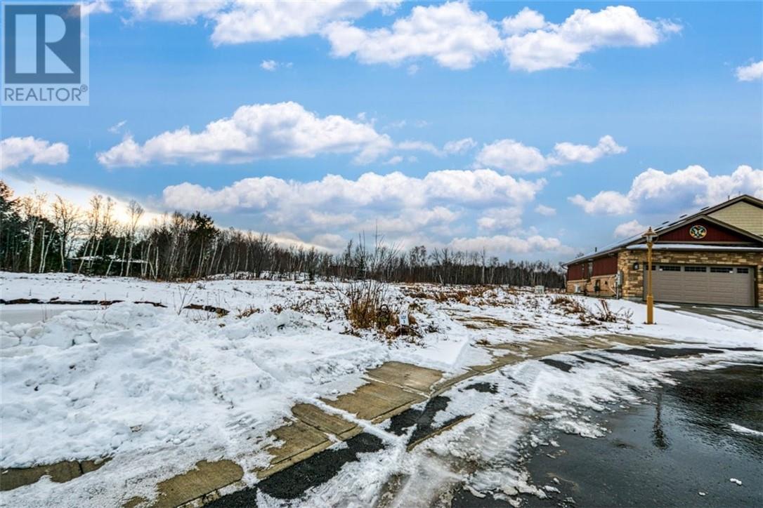 270 Twelfth Avenue Unit# Lot 3, Greater Sudbury, Ontario  P3Y 1M8 - Photo 2 - 2126133