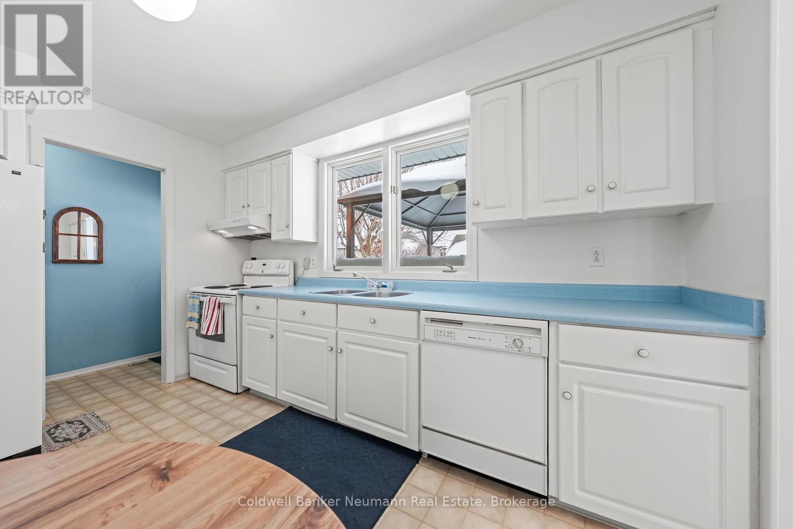 320 Elora Street, Centre Wellington, Ontario  N1M 1Y8 - Photo 13 - X12712340