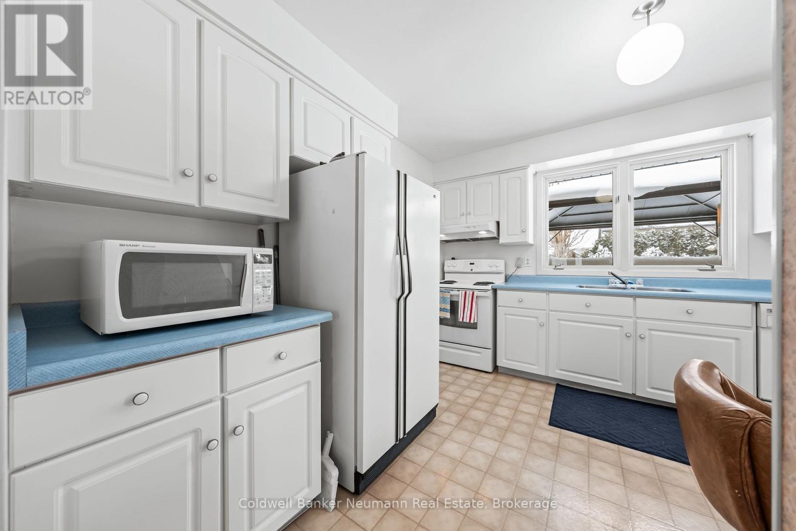 320 Elora Street, Centre Wellington, Ontario  N1M 1Y8 - Photo 14 - X12712340