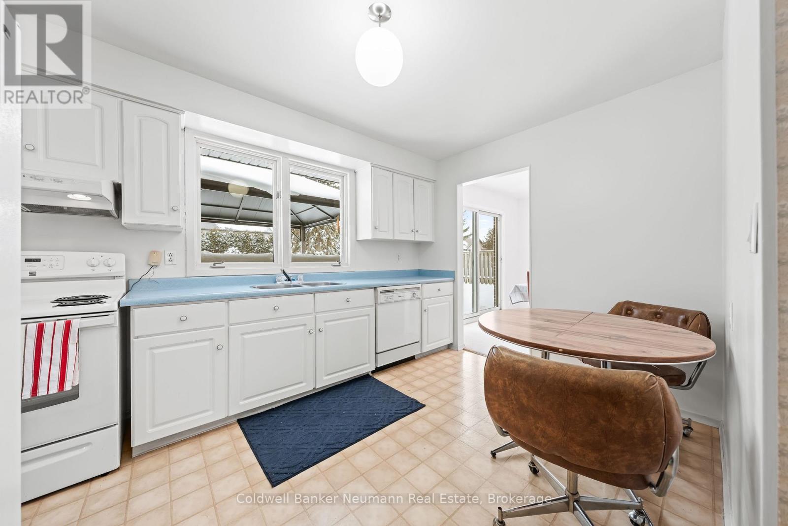 320 Elora Street, Centre Wellington, Ontario  N1M 1Y8 - Photo 15 - X12712340