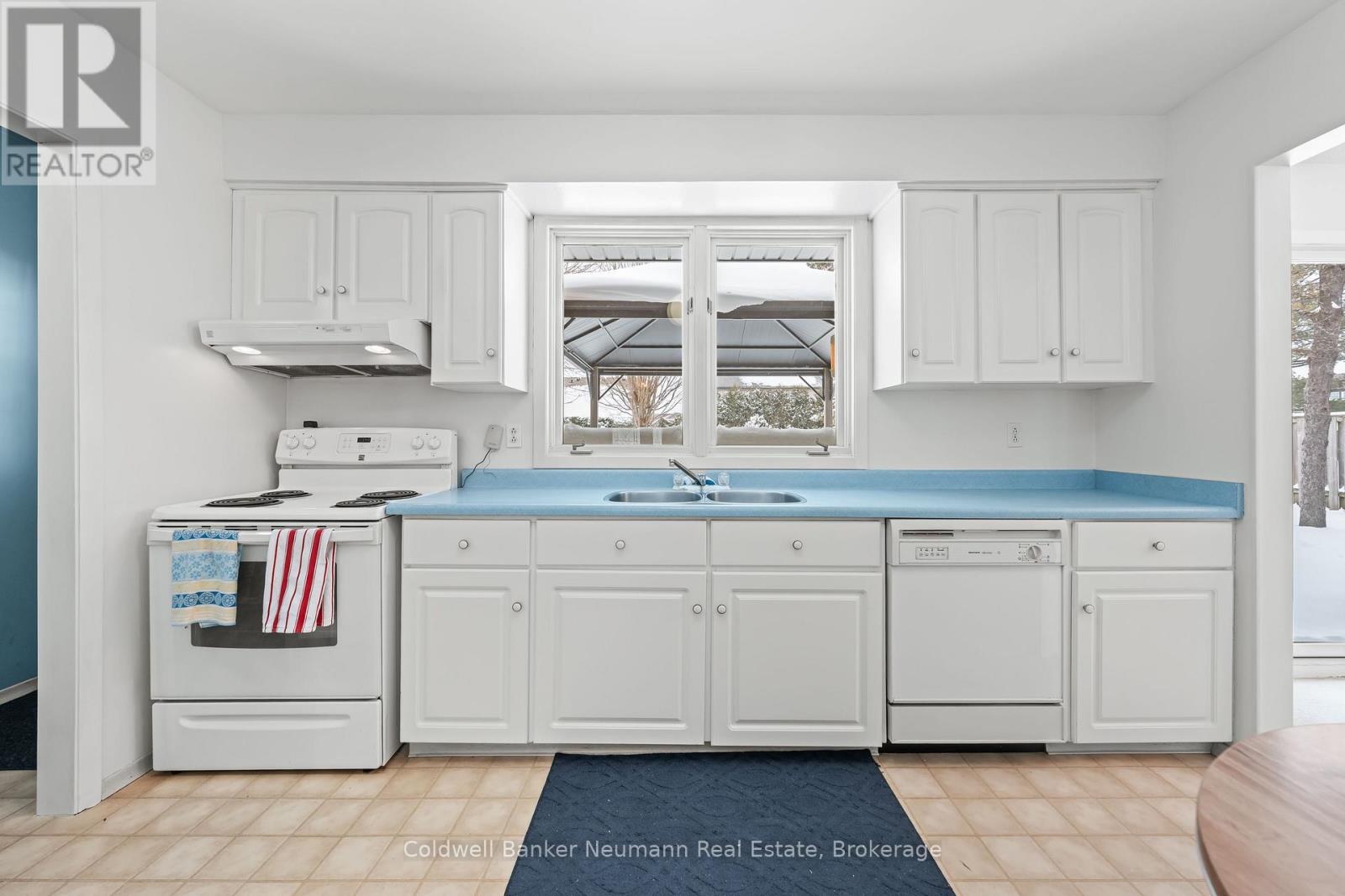 320 Elora Street, Centre Wellington, Ontario  N1M 1Y8 - Photo 16 - X12712340