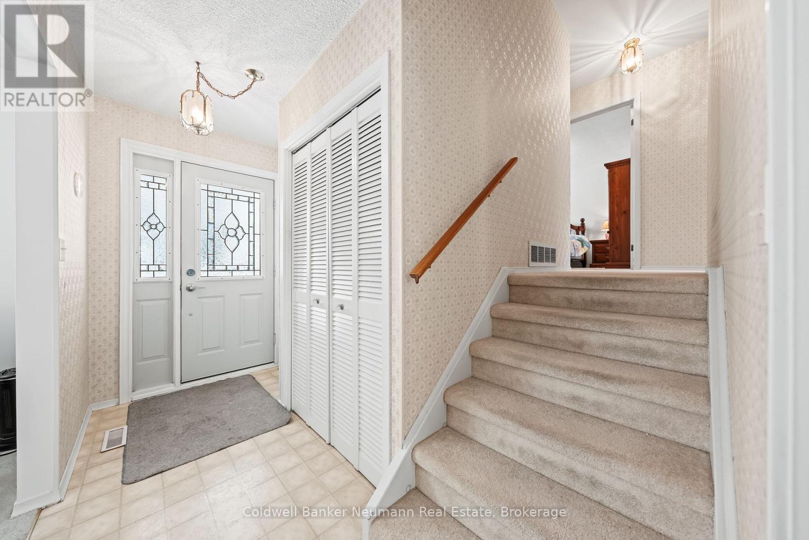 320 Elora Street, Centre Wellington, Ontario  N1M 1Y8 - Photo 17 - X12712340