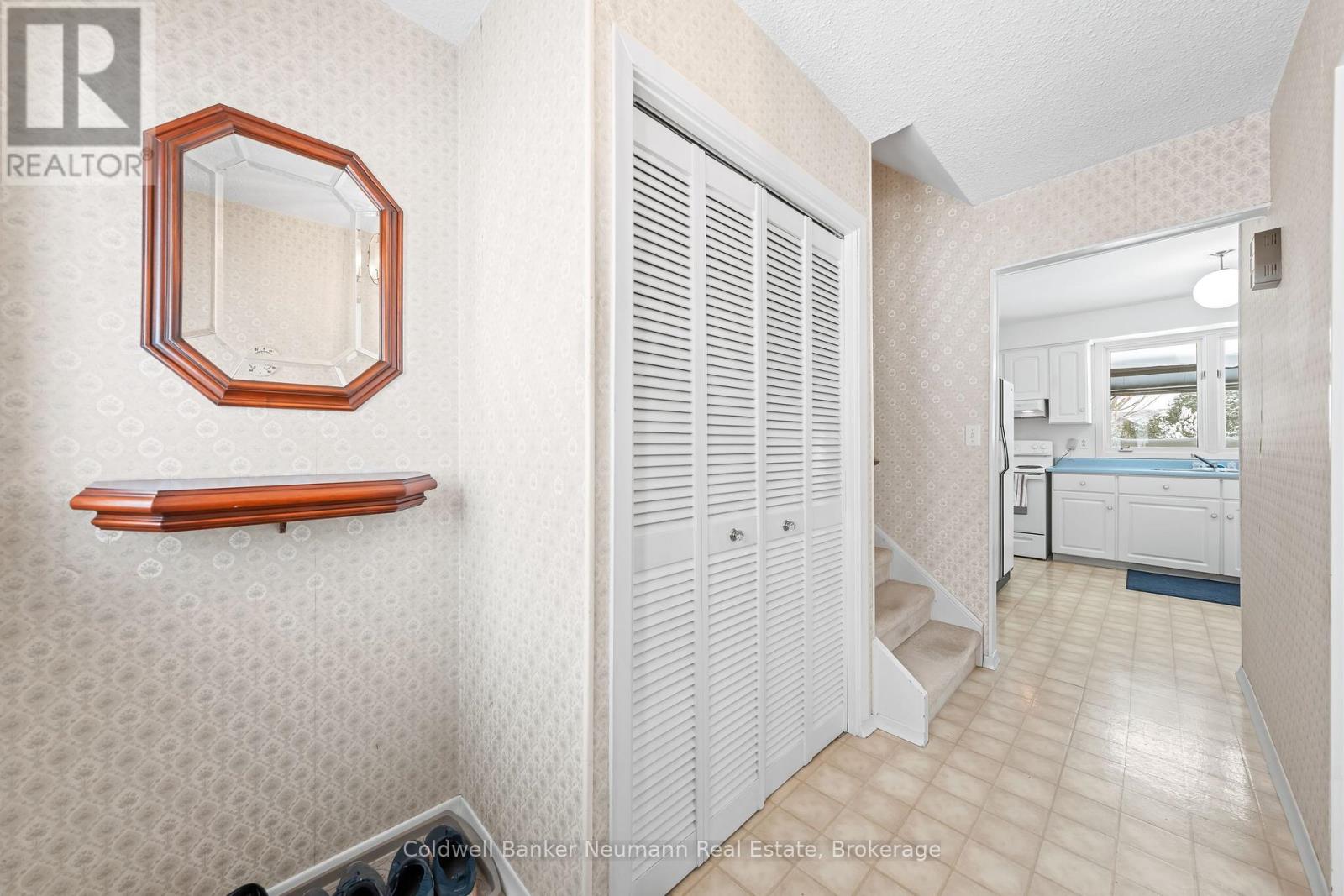 320 Elora Street, Centre Wellington, Ontario  N1M 1Y8 - Photo 2 - X12712340