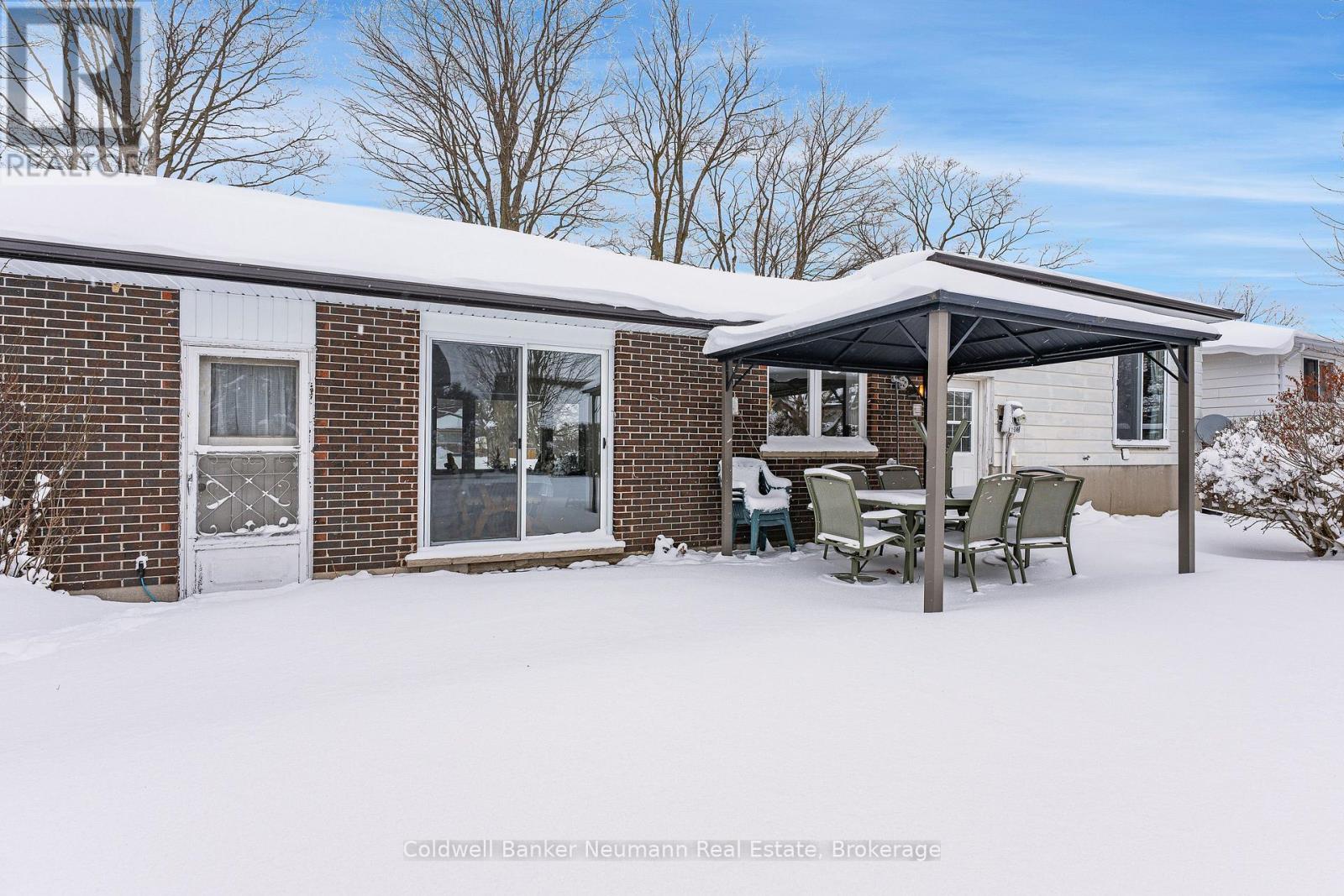320 Elora Street, Centre Wellington, Ontario  N1M 1Y8 - Photo 36 - X12712340