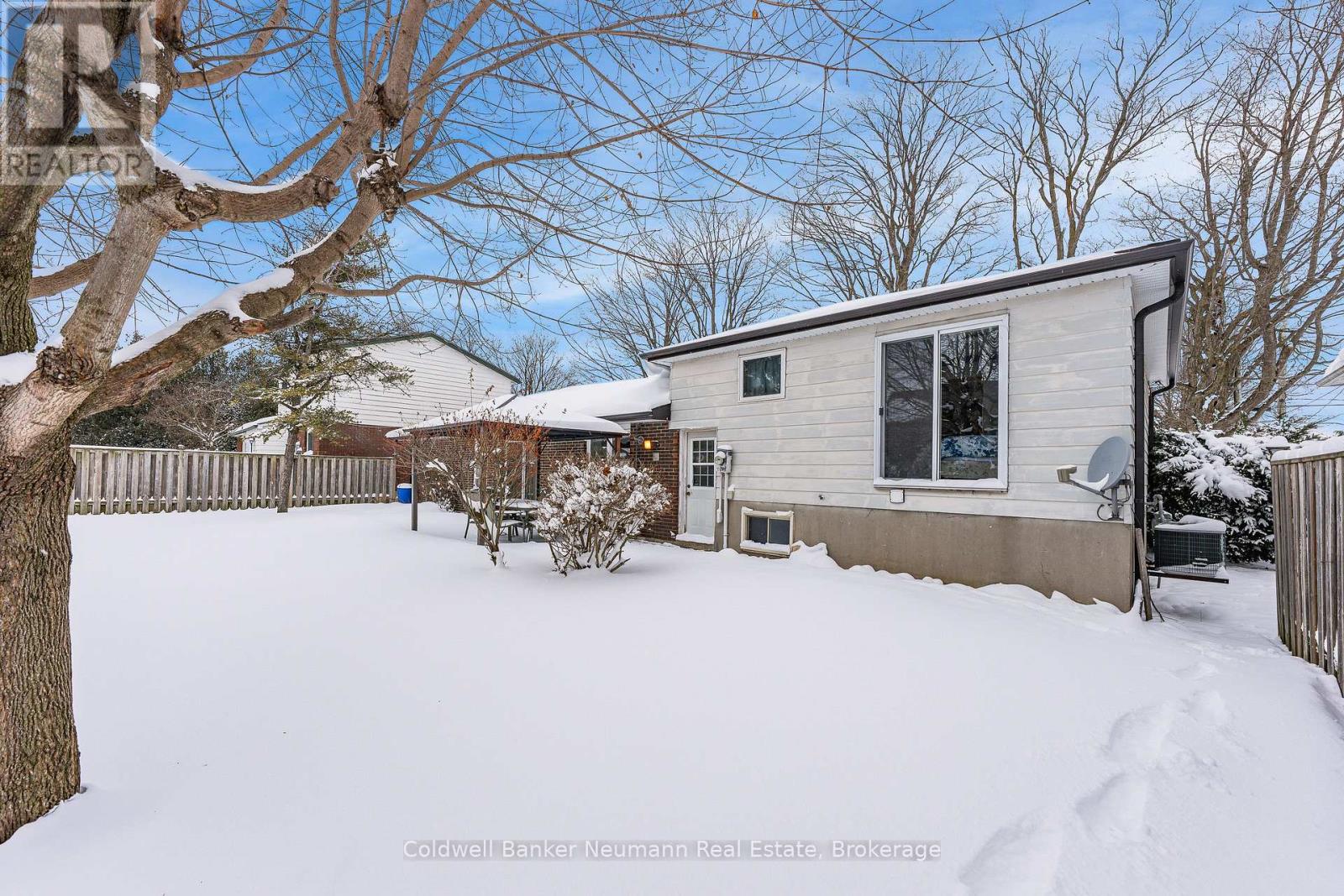 320 Elora Street, Centre Wellington, Ontario  N1M 1Y8 - Photo 40 - X12712340