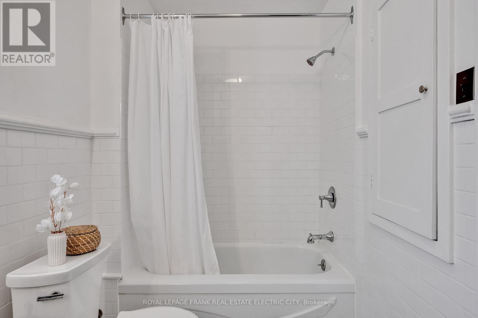 82 Dublin Street, Peterborough, Ontario K9H 3A9 - Photo 28 - X12712382