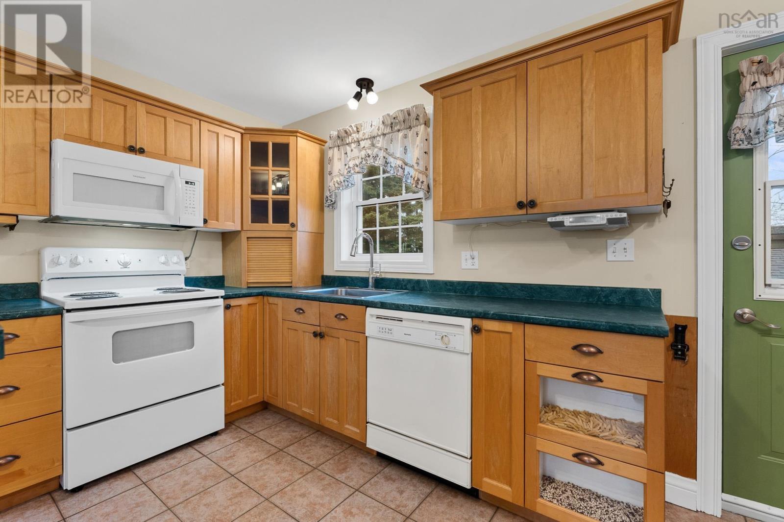 637 Wiley Avenue, Windsor, Nova Scotia  B0N 2T0 - Photo 18 - 202601134