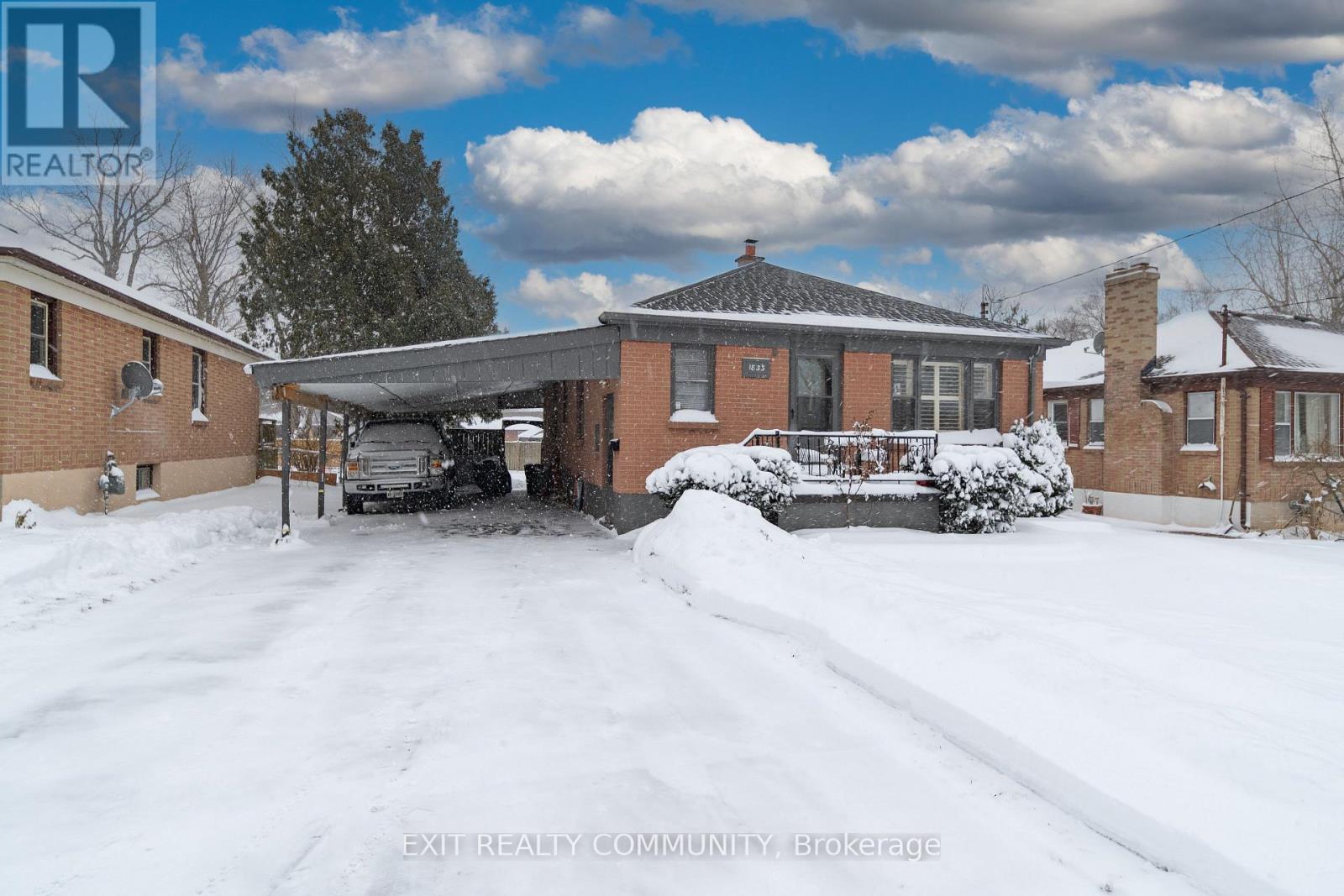 1833 Park Avenue, London East, Ontario  N5W 2J7 - Photo 1 - X12712312