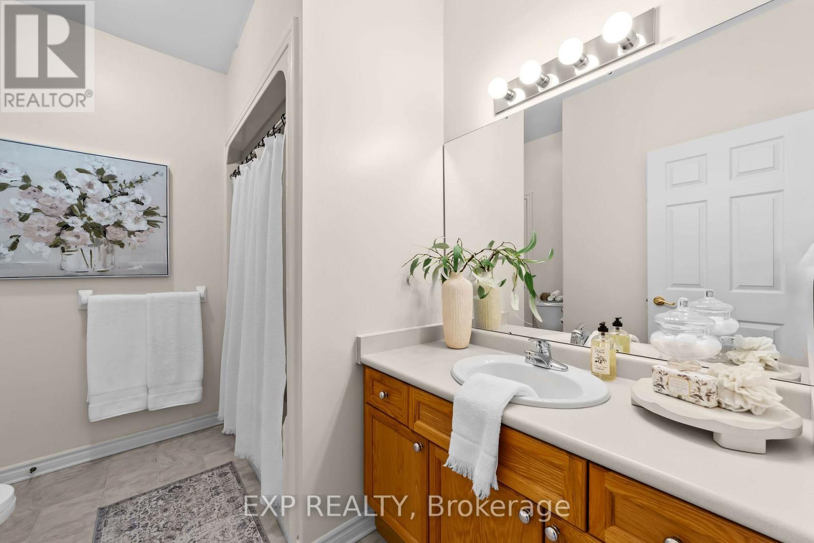 223 - 600 Hyde Park Road, London North, Ontario  N6H 5W8 - Photo 10 - X12712314