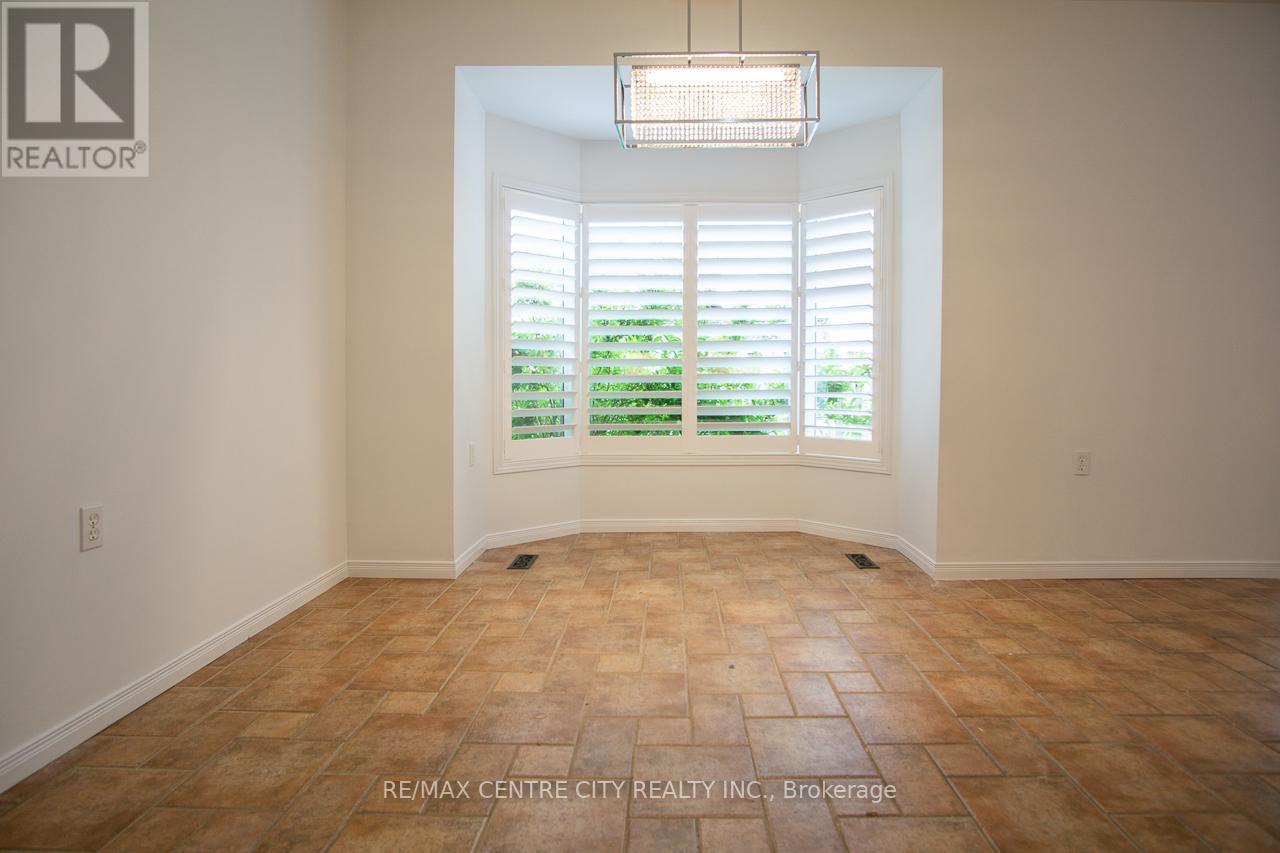 25 - 1555 Highbury Avenue N, London East, Ontario  N5Y 5R2 - Photo 24 - X12712388