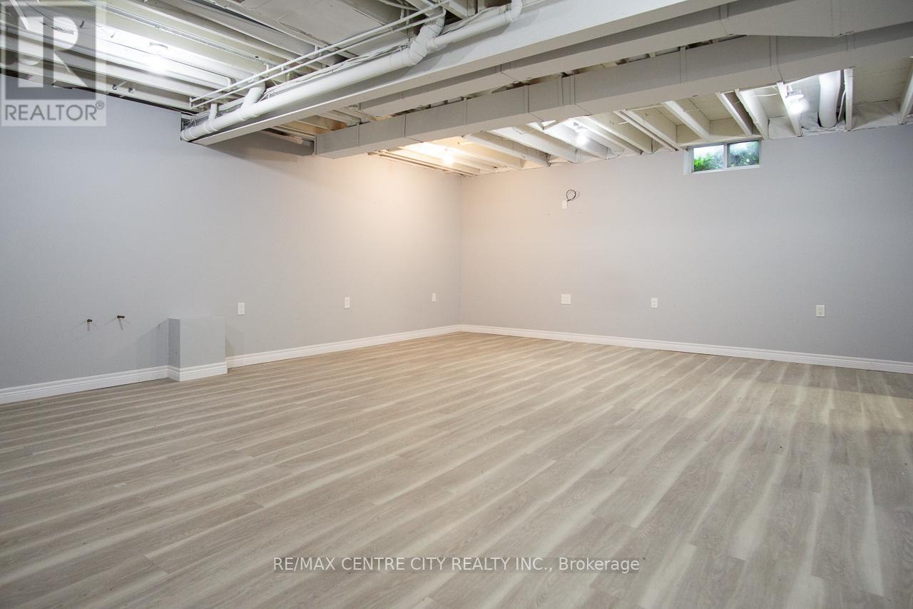 25 - 1555 Highbury Avenue N, London East, Ontario  N5Y 5R2 - Photo 28 - X12712388