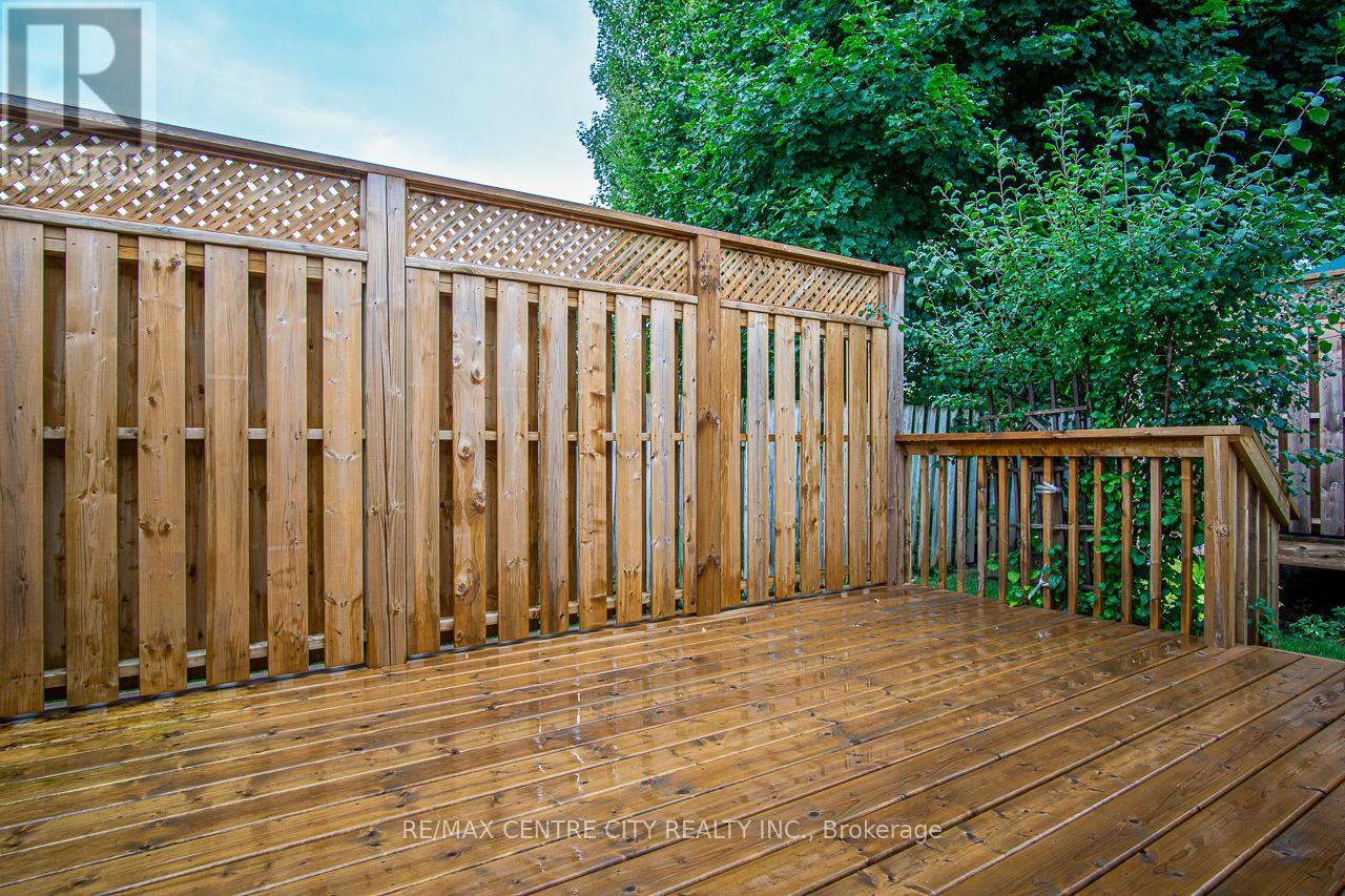 25 - 1555 Highbury Avenue N, London East, Ontario  N5Y 5R2 - Photo 43 - X12712388