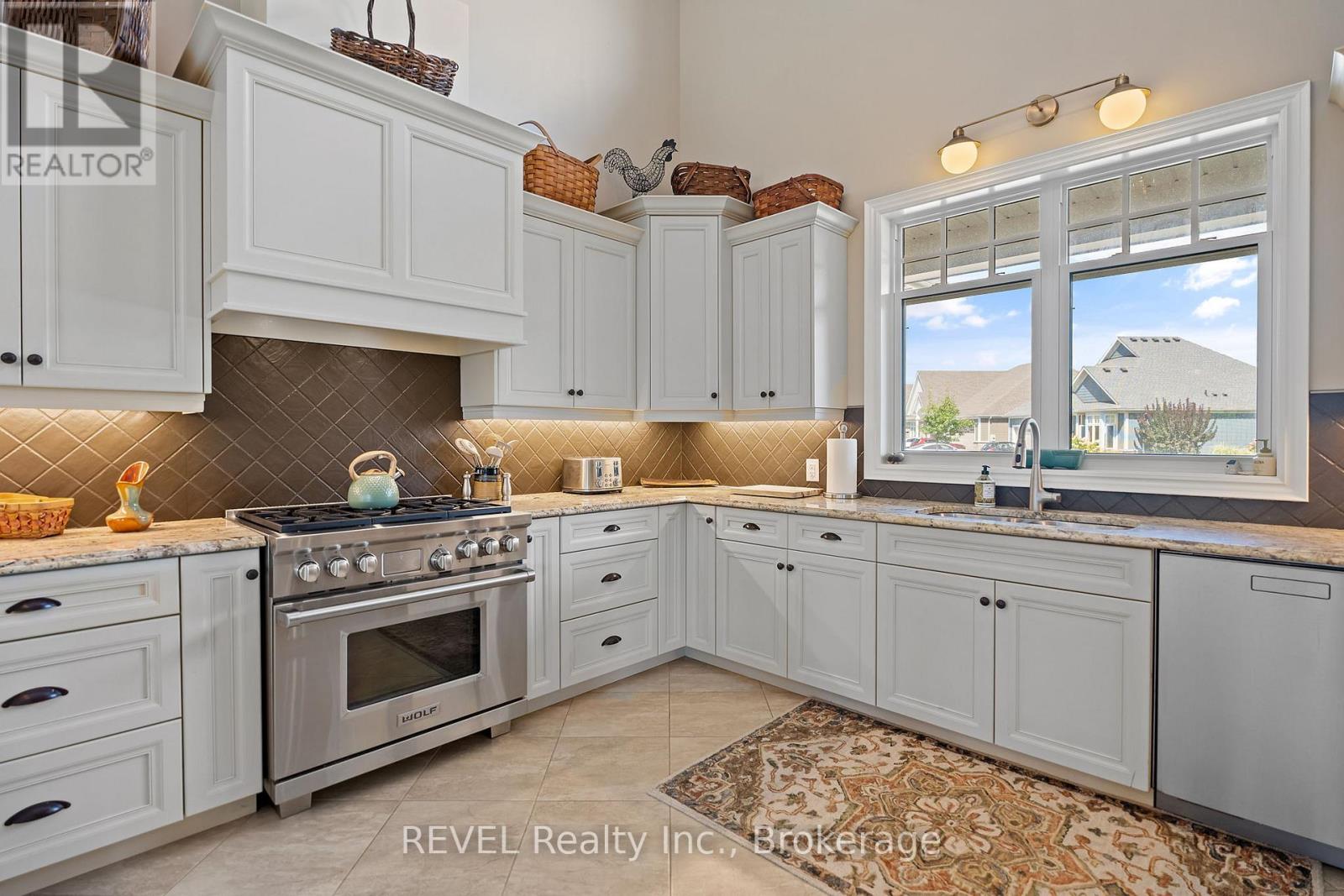 69 Butlers Drive, Fort Erie (Ridgeway), Ontario  L0S 1N0 - Photo 15 - X12712334